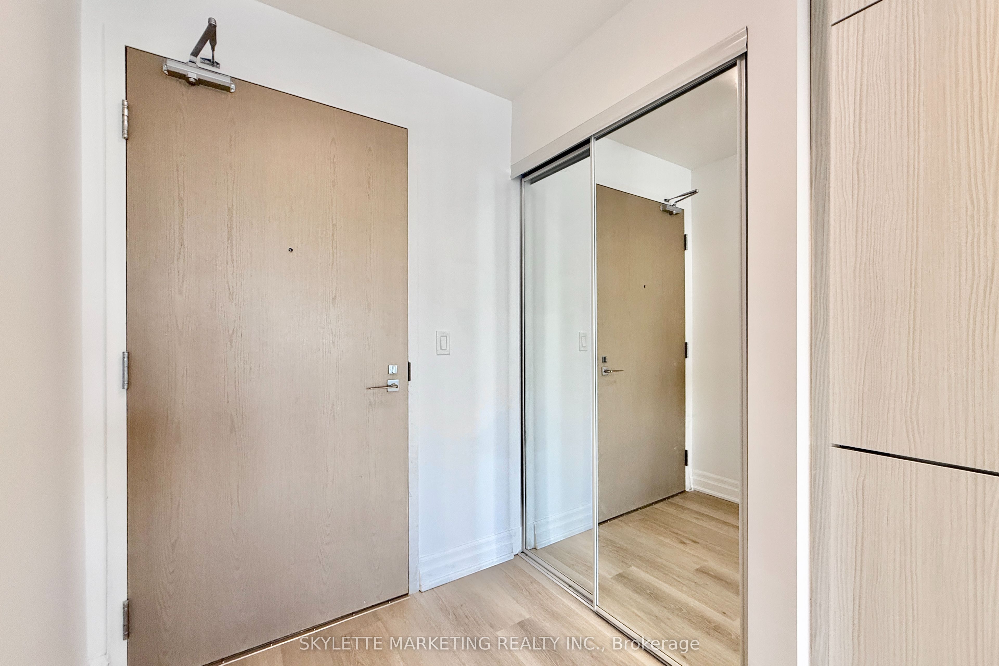 8 Rouge Valley Drive W 718 Property Photo 15