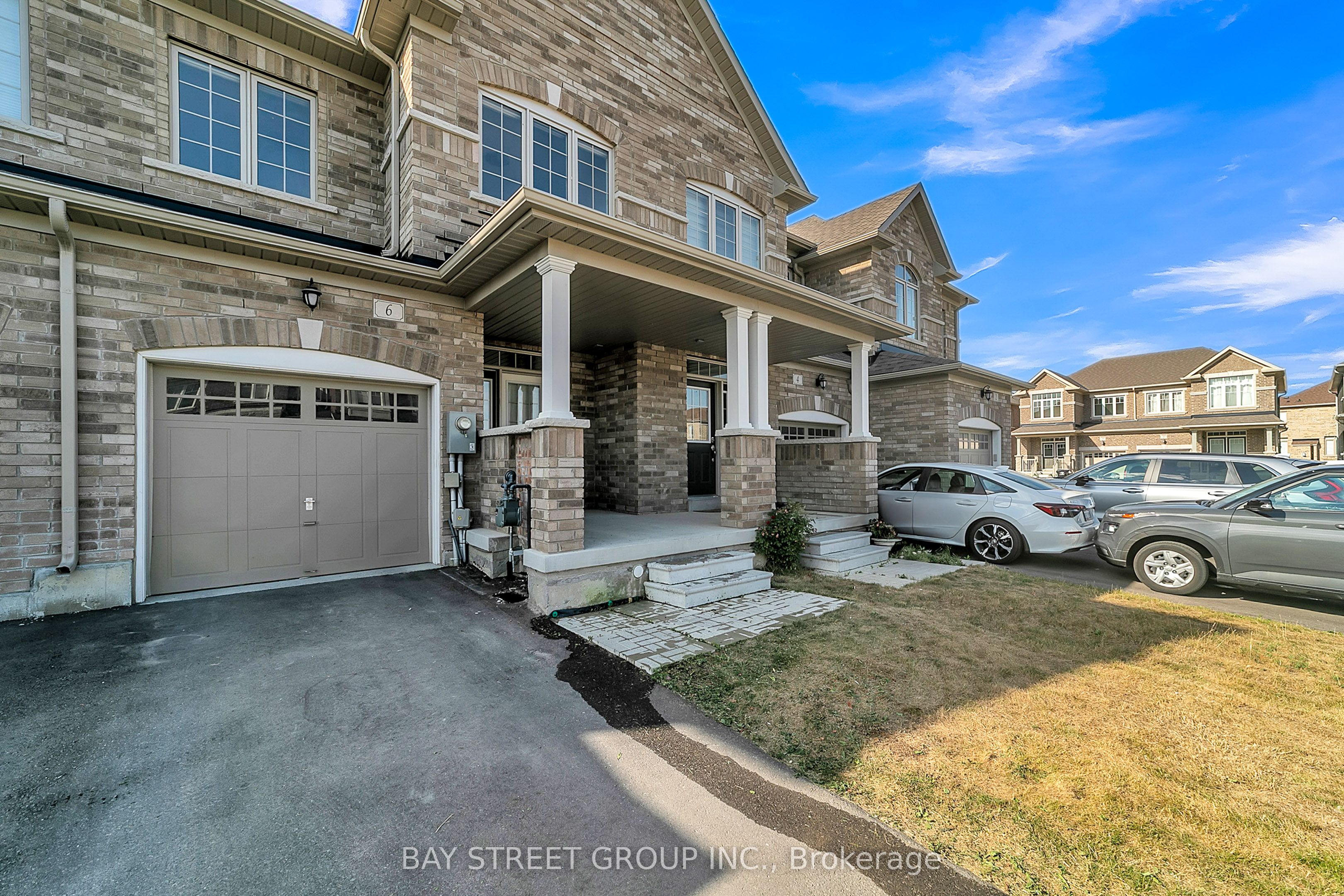 6 Westlake Cres Property Photo 1