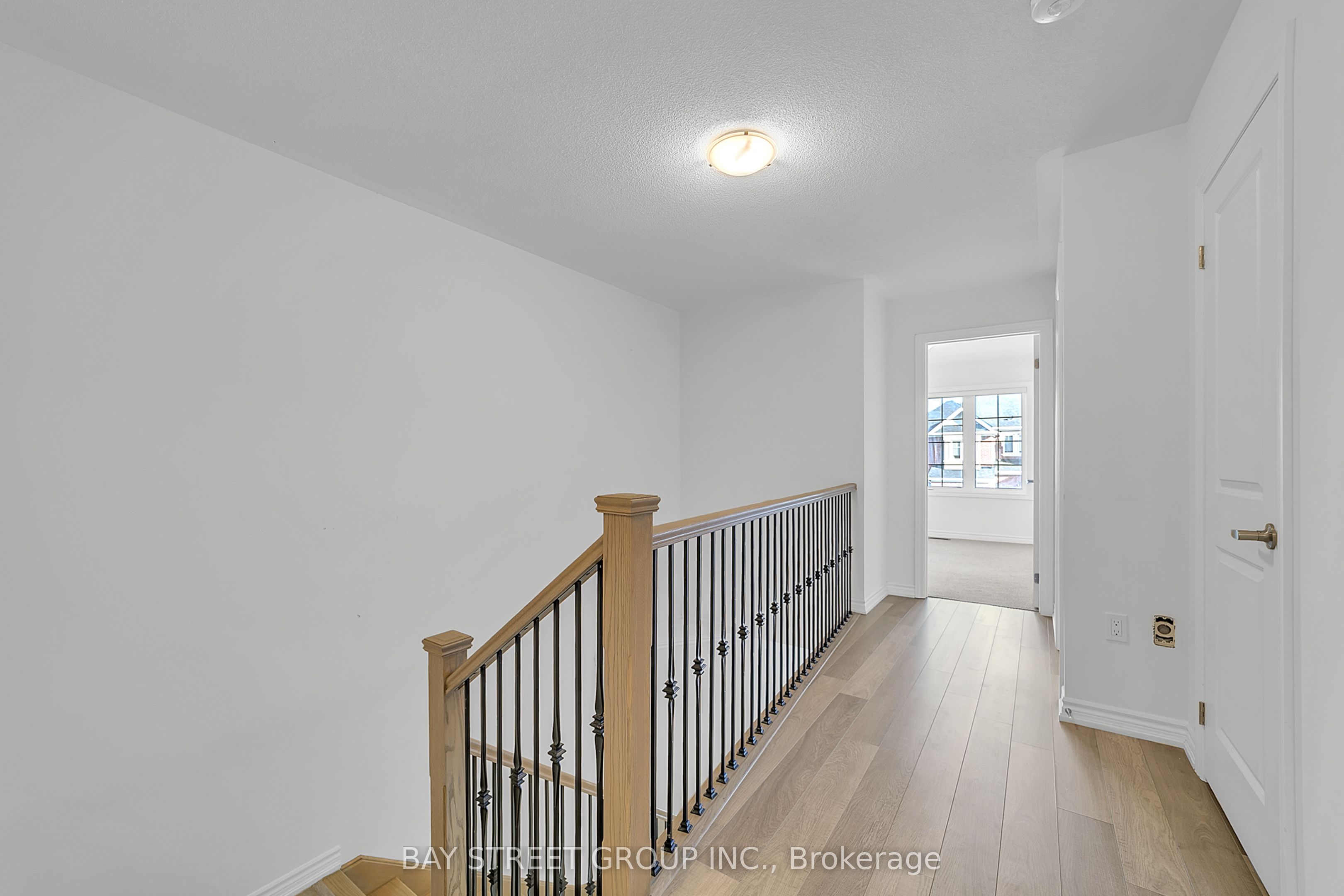6 Westlake Cres Property Photo 18