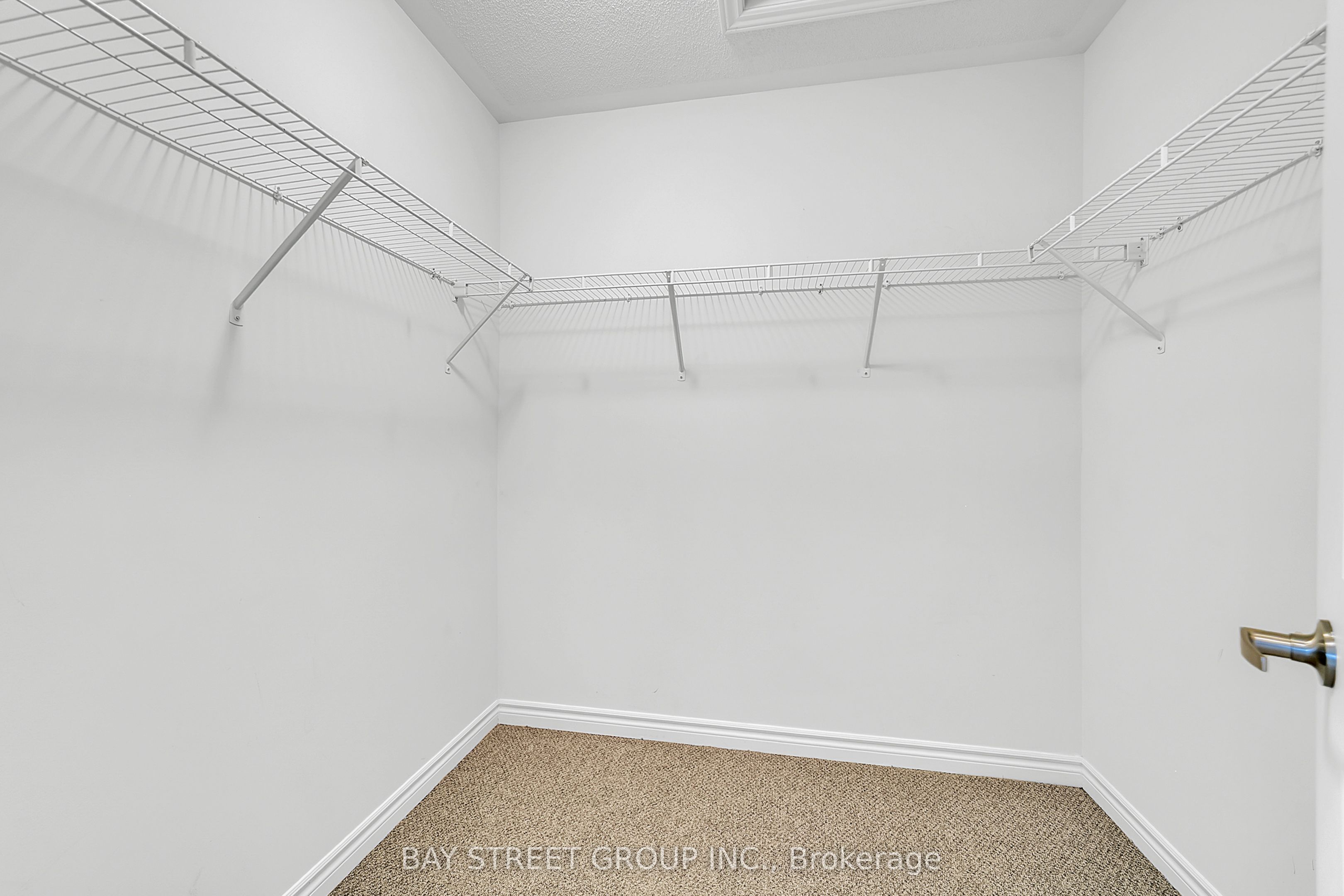 6 Westlake Cres Property Photo 23