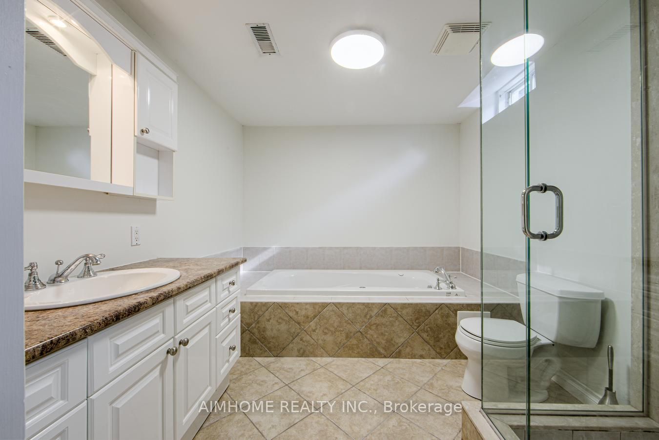 31 Courtney Cres Property Photo 46