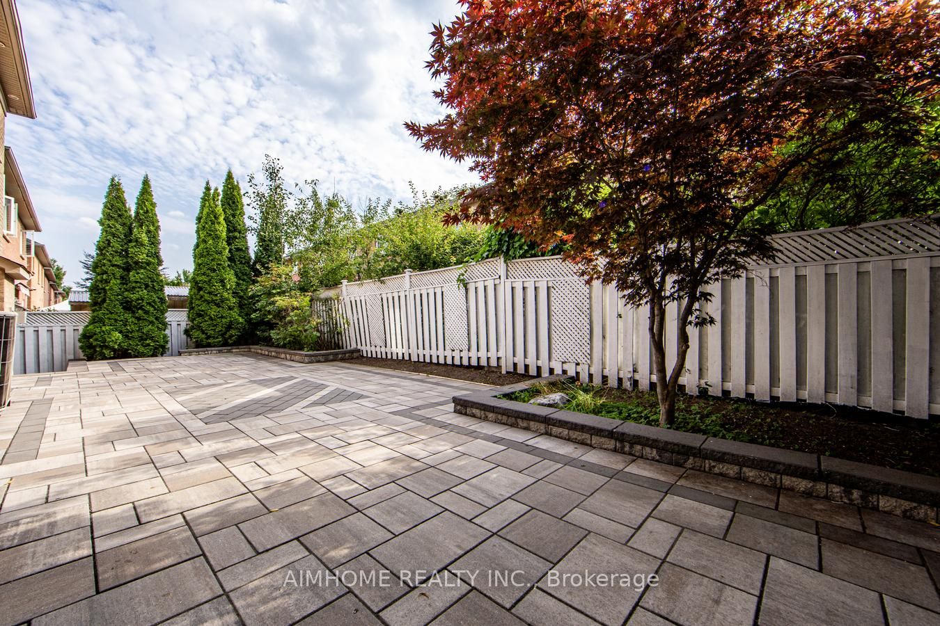 31 Courtney Cres Property Photo 48