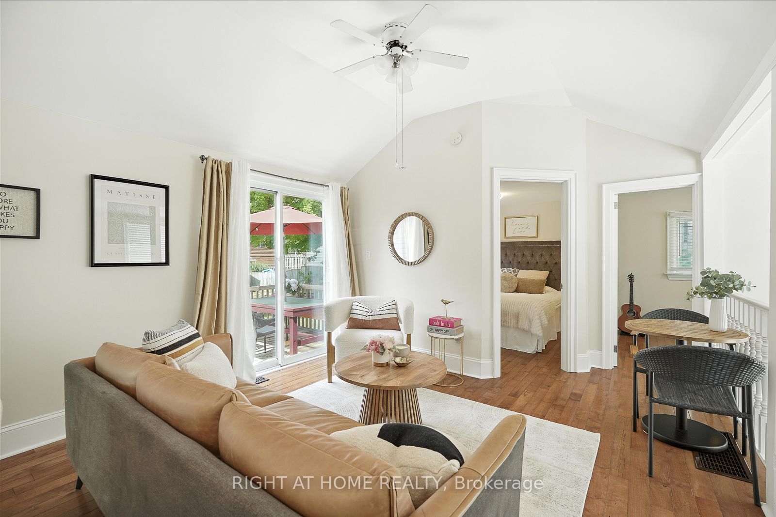 254 Parkwood Avenue Property Photo 9