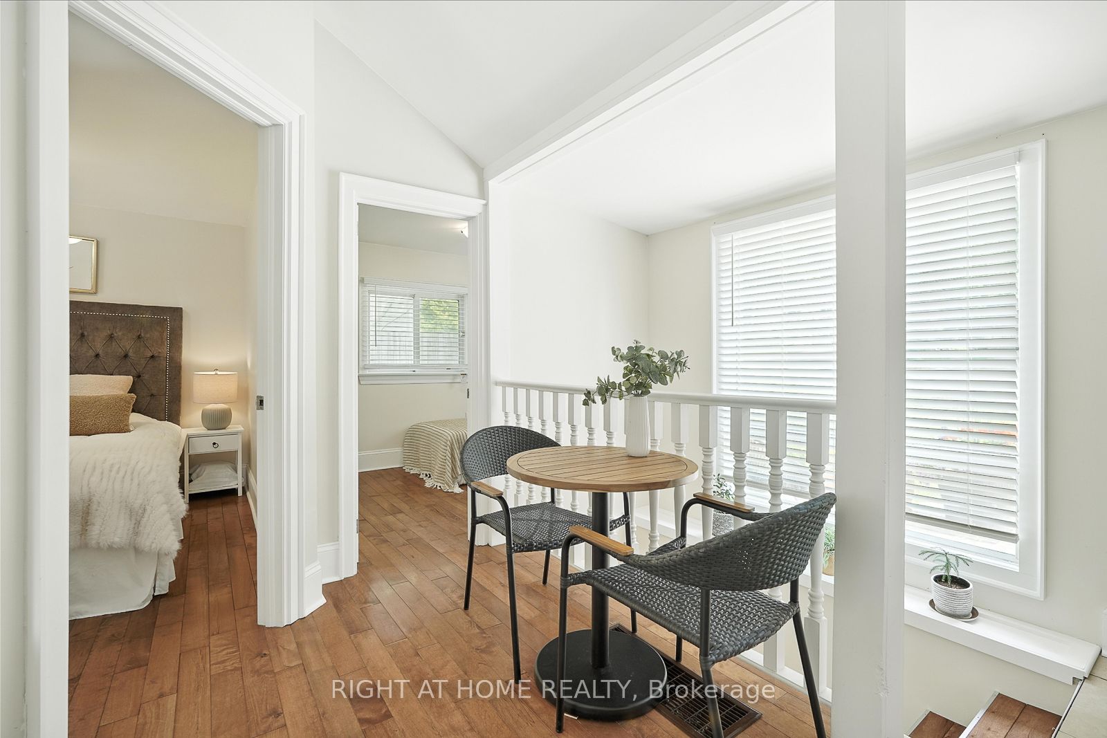 254 Parkwood Avenue Property Photo 10
