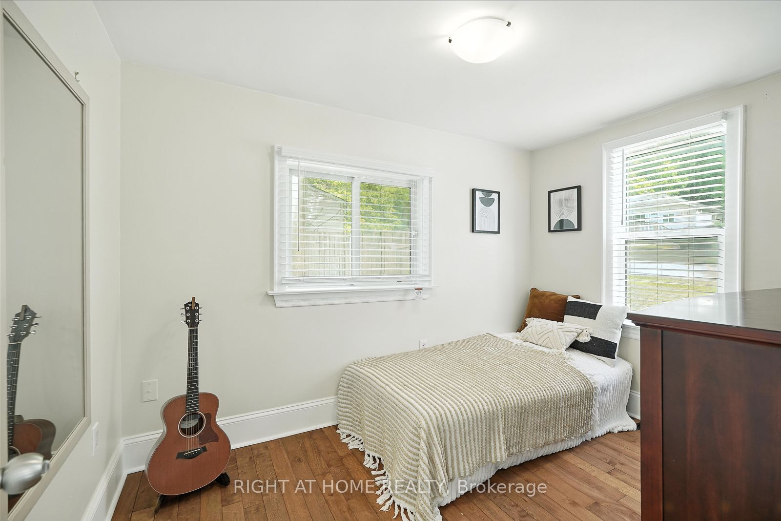 254 Parkwood Avenue Property Photo 19