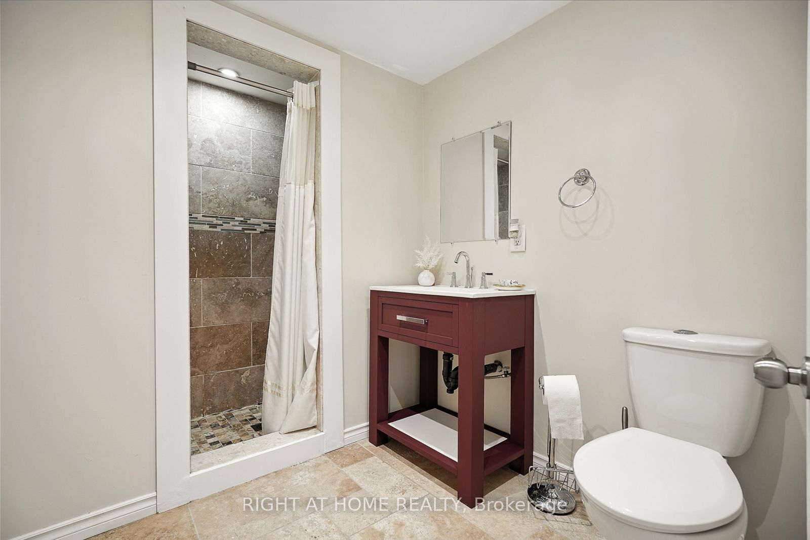 254 Parkwood Avenue Property Photo 28
