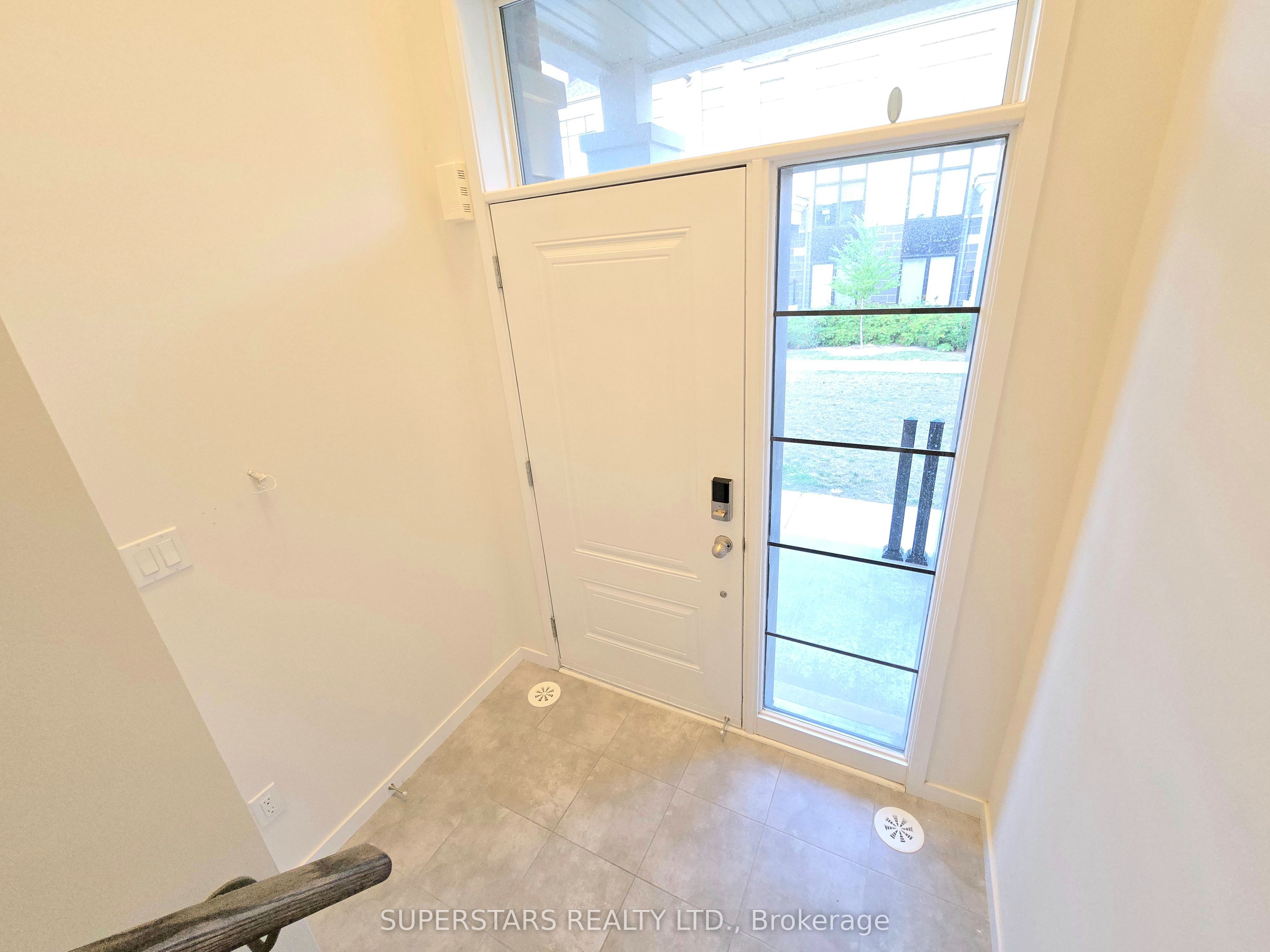 28 Armillo Place Property Photo 5