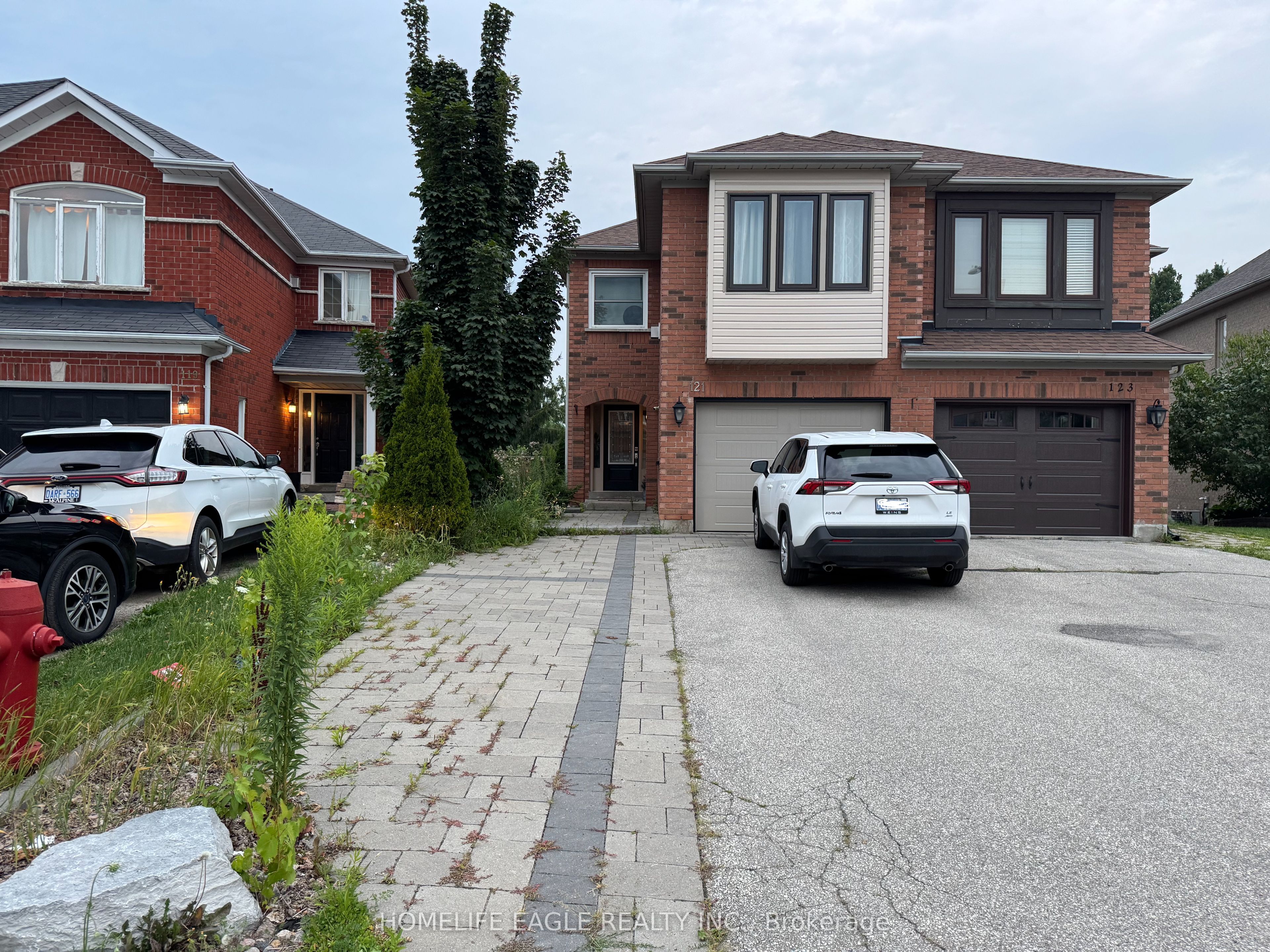121 Primeau Dr Property Photo 1