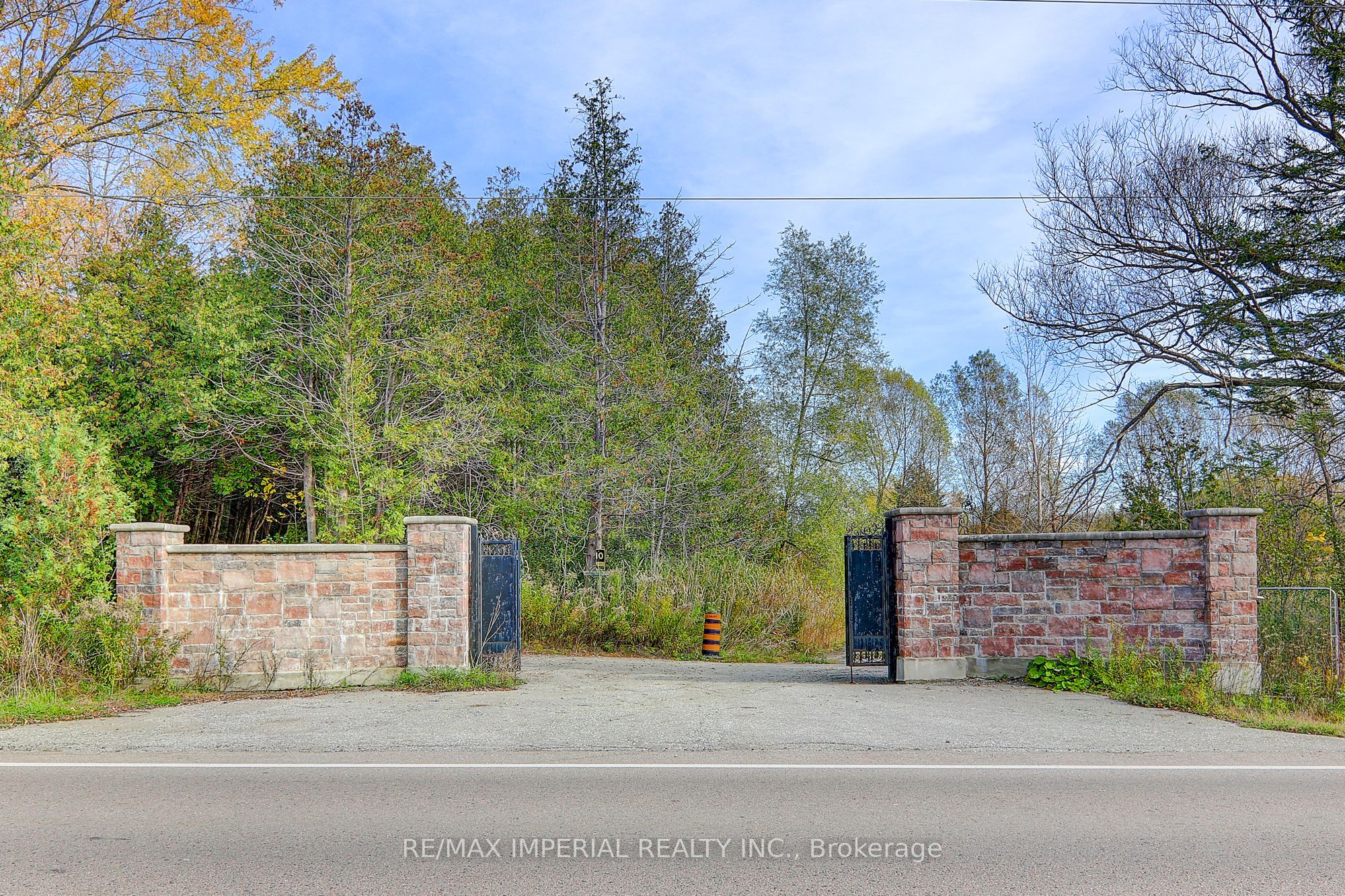 13231 Kennedy Rd Property Photo
