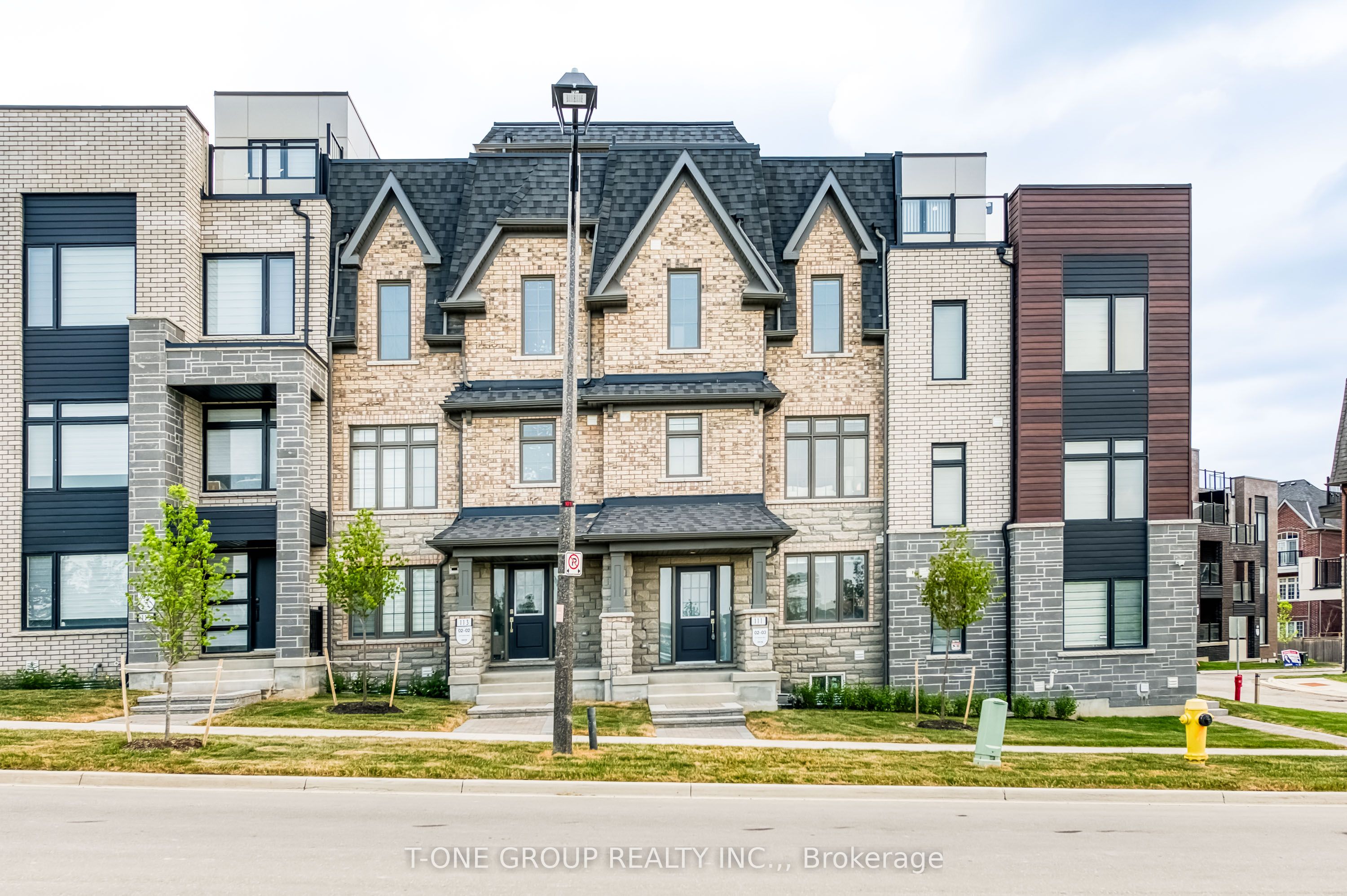 111 Yorkton Blvd Property Photo 1