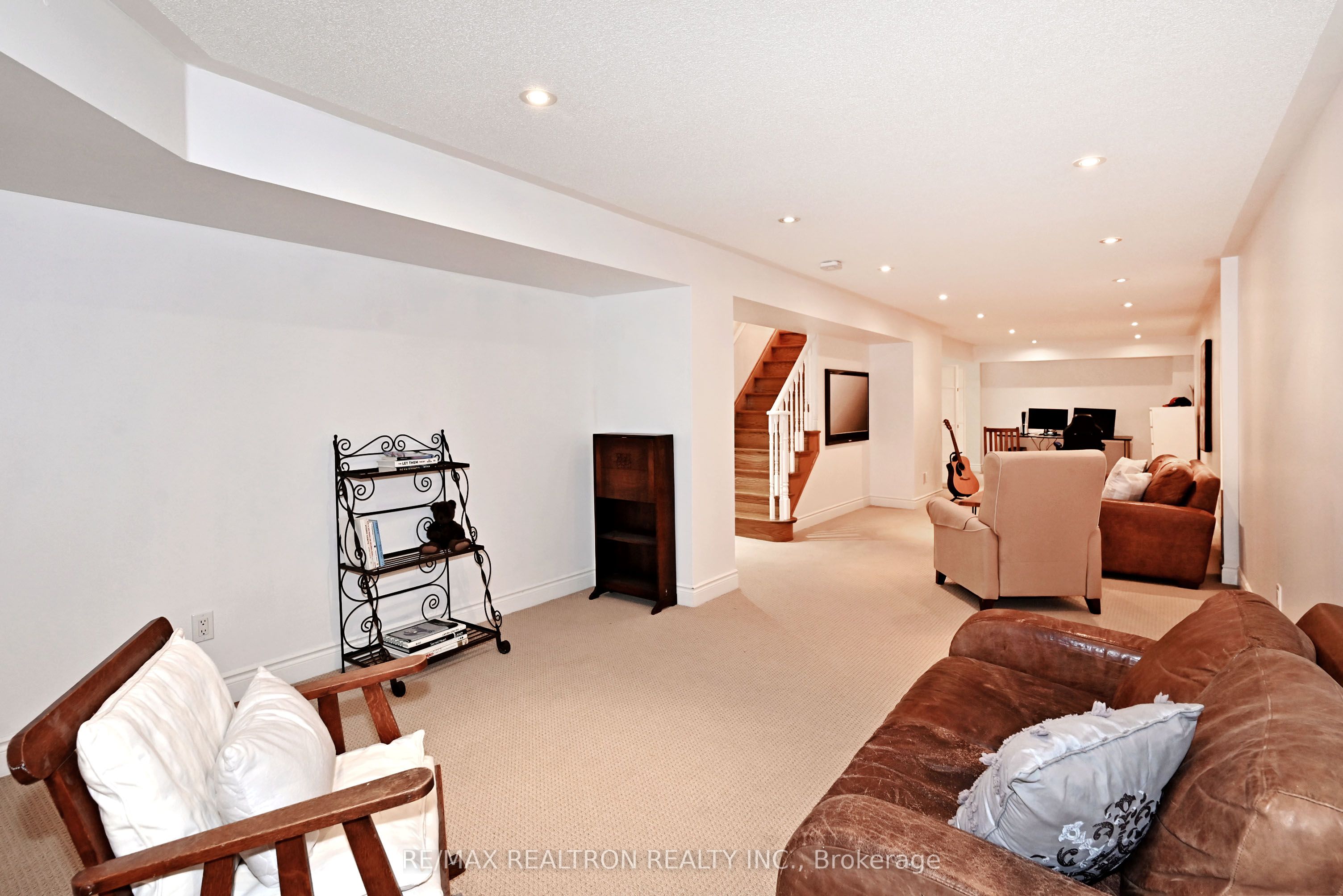 331 Terry Carter Crescent Property Photo 26