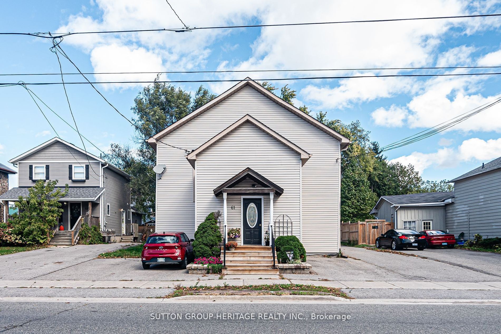 61 Main Street S Property Photo 1