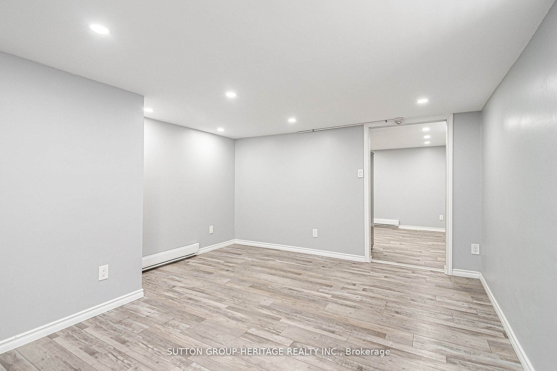 61 Main Street S Property Photo 11