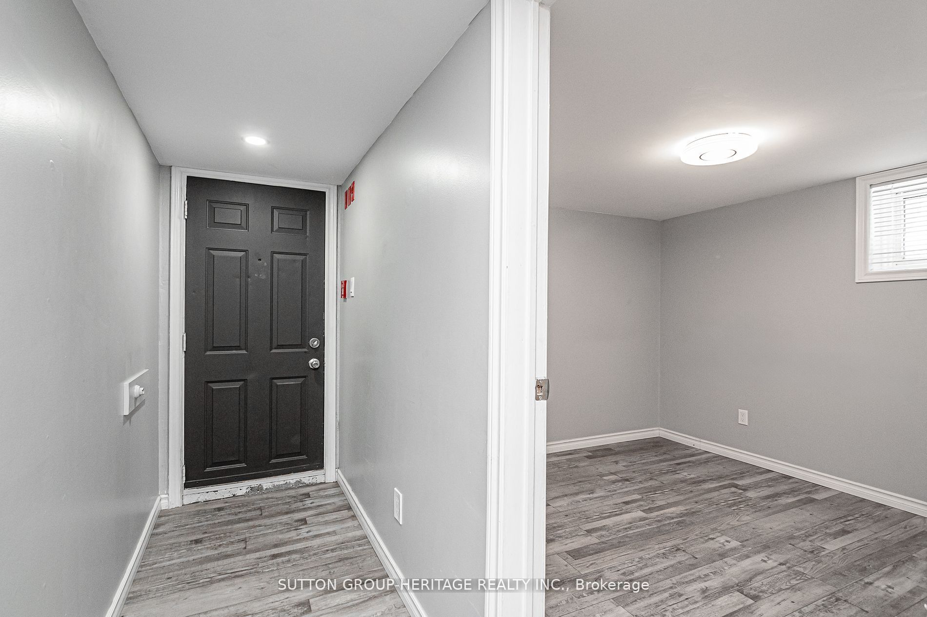 61 Main Street S Property Photo 15