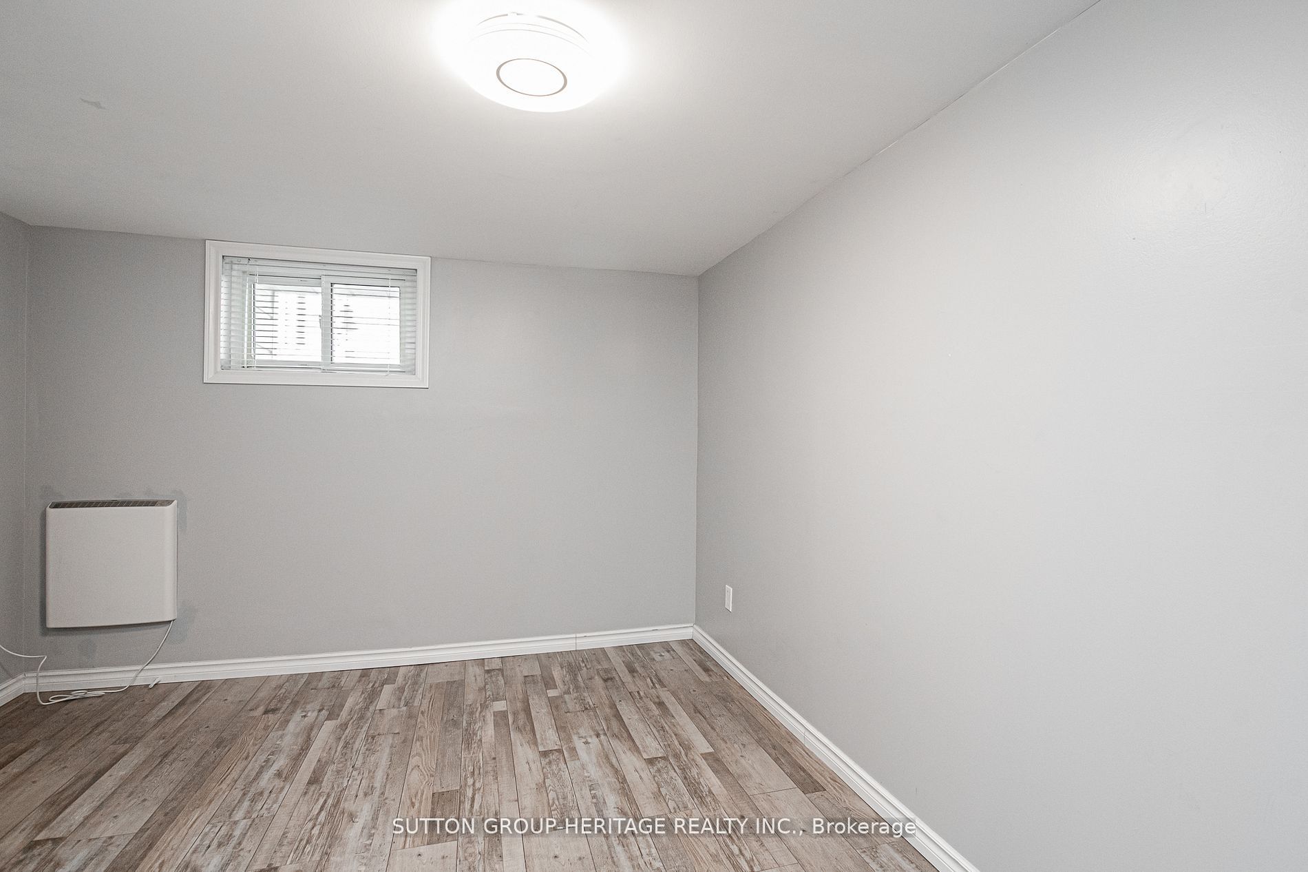 61 Main Street S Property Photo 17