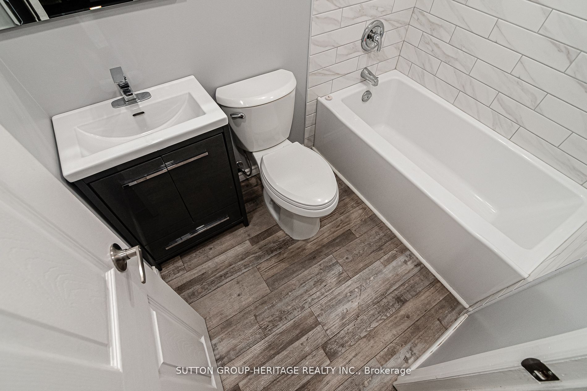 61 Main Street S Property Photo 20