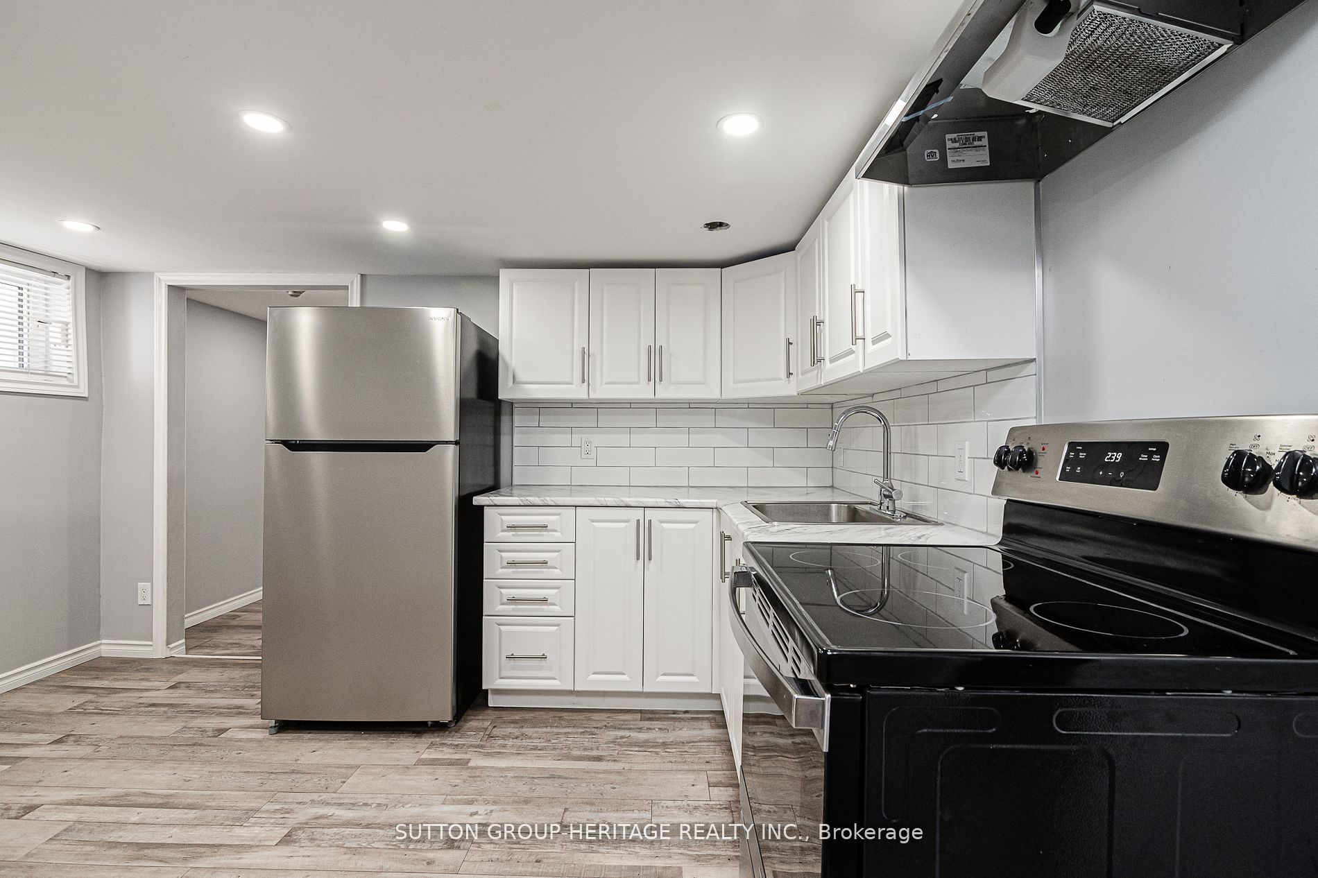 61 Main Street S Property Photo 22