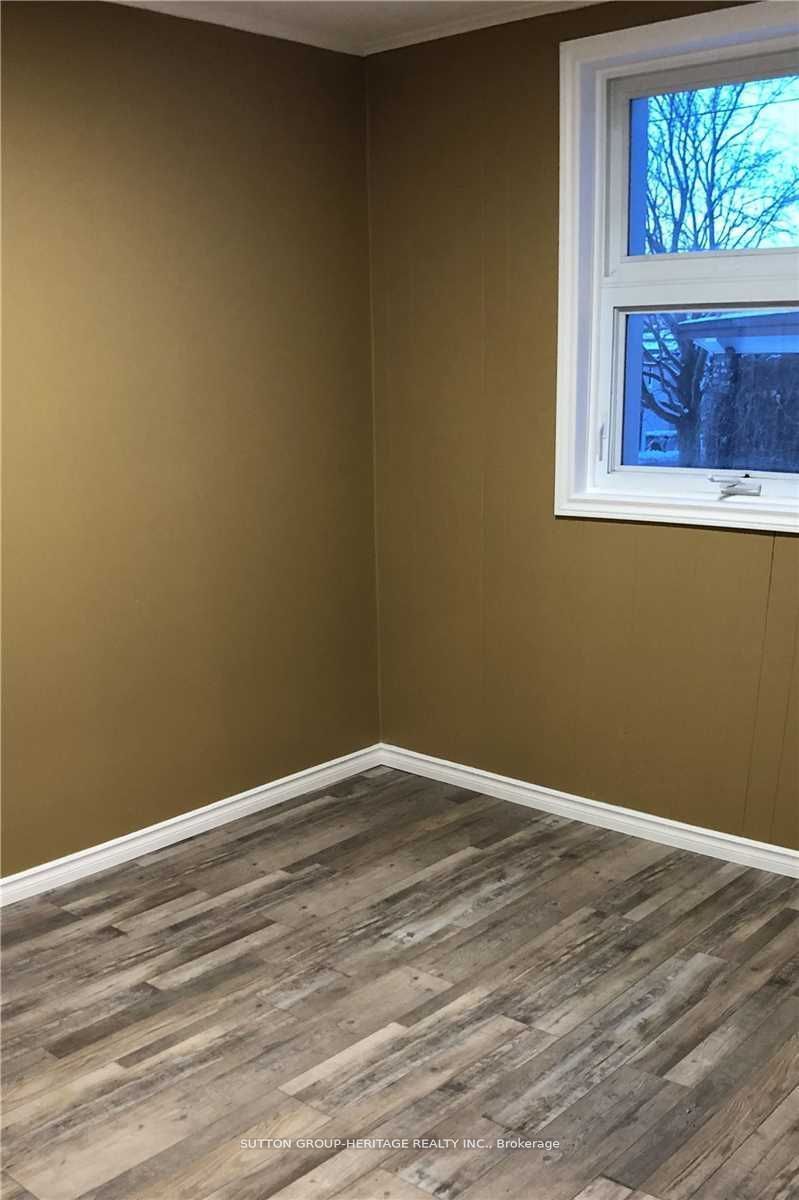 61 Main Street S Property Photo 27