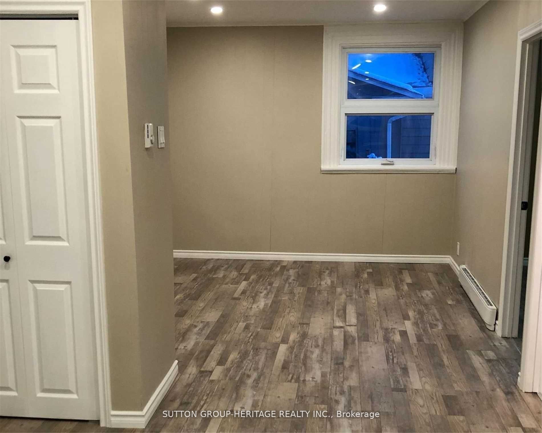 61 Main Street S Property Photo 28