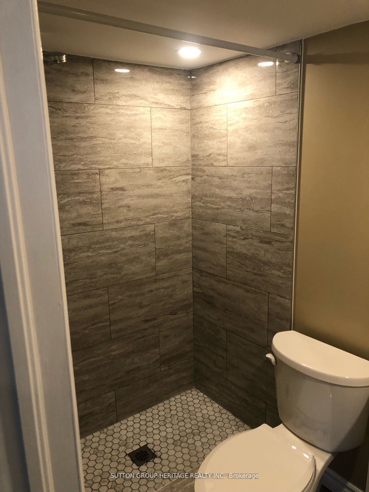 61 Main Street S Property Photo 34