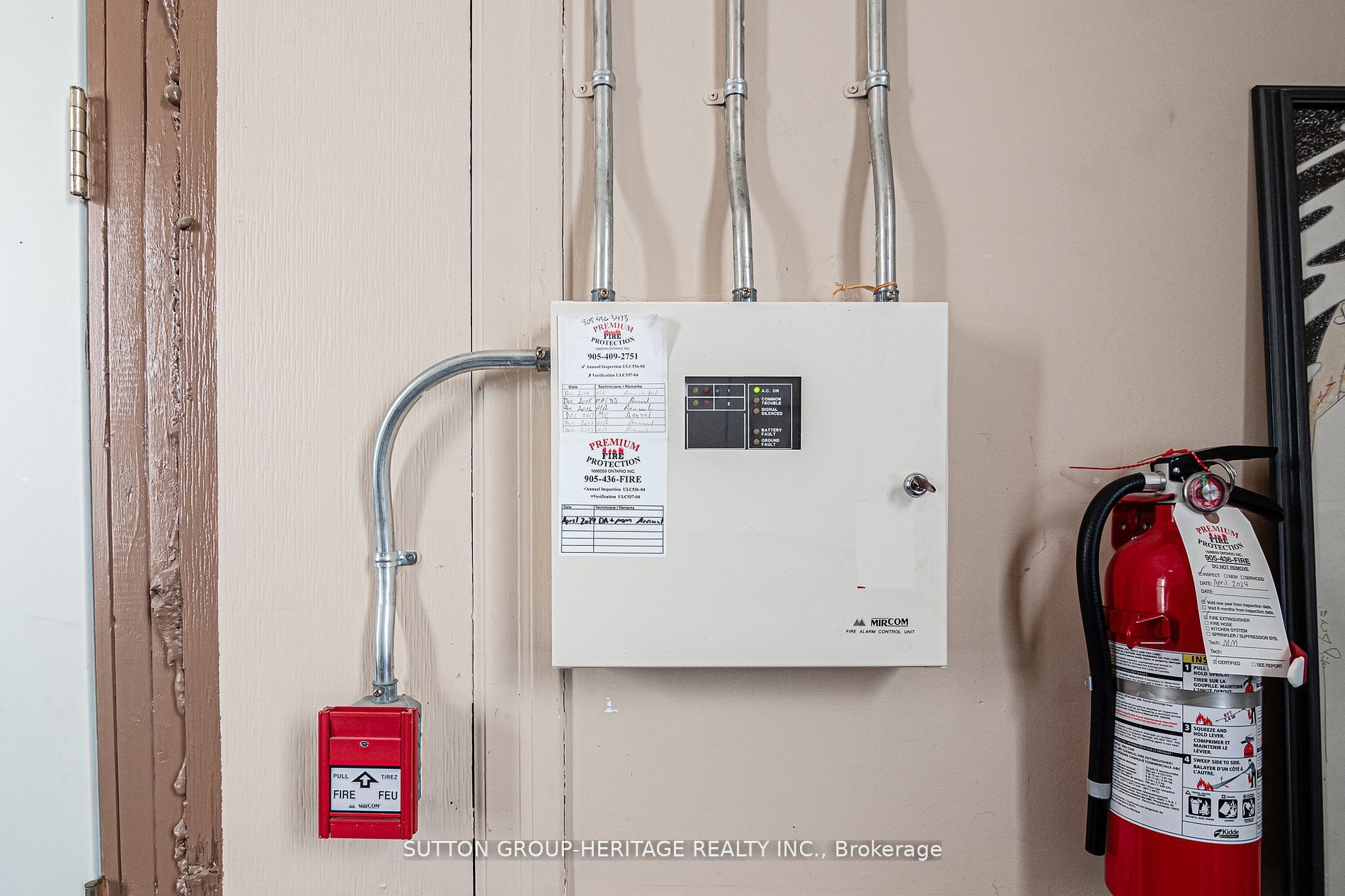 61 Main Street S Property Photo 38