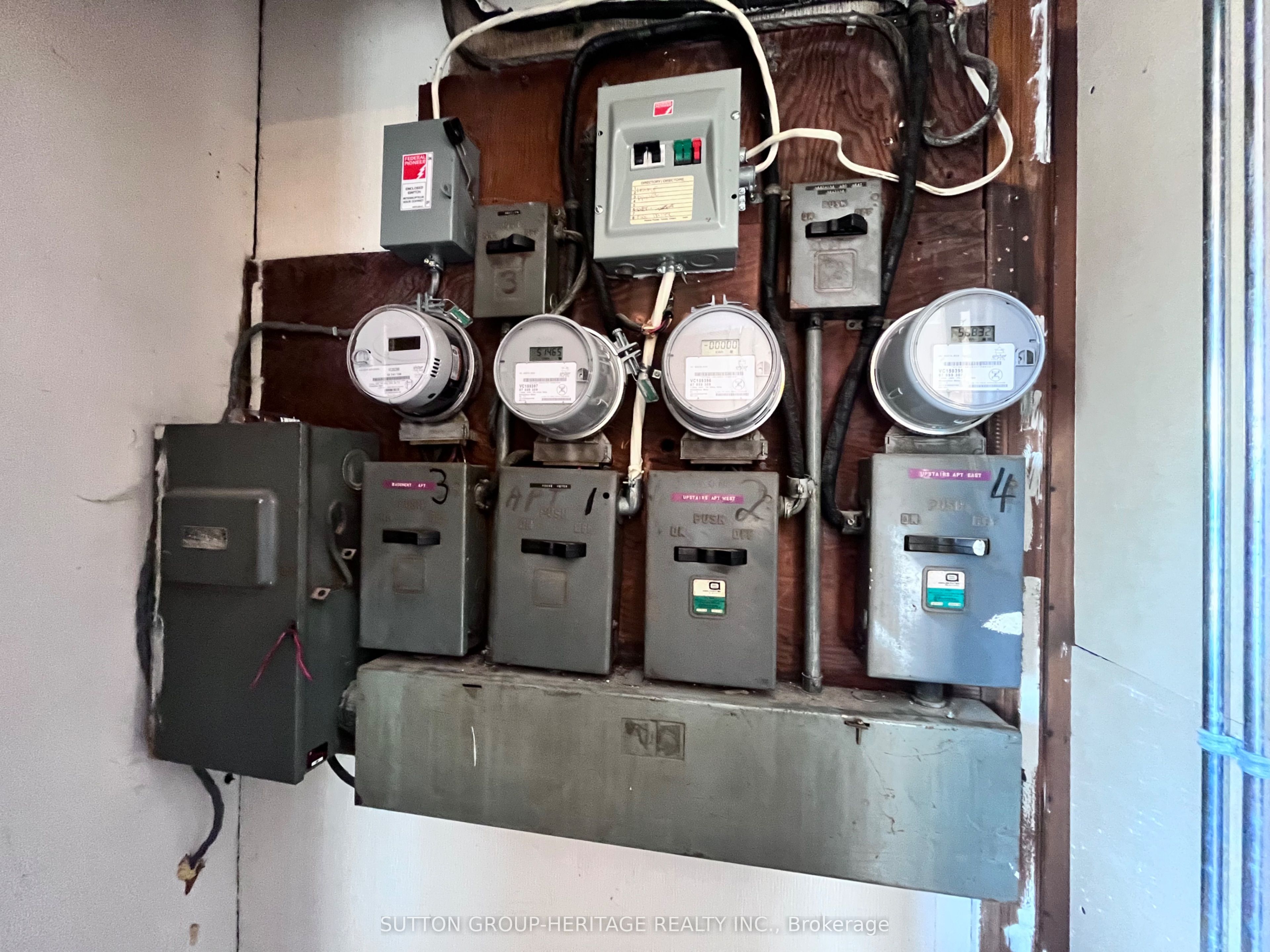 61 Main Street S Property Photo 40