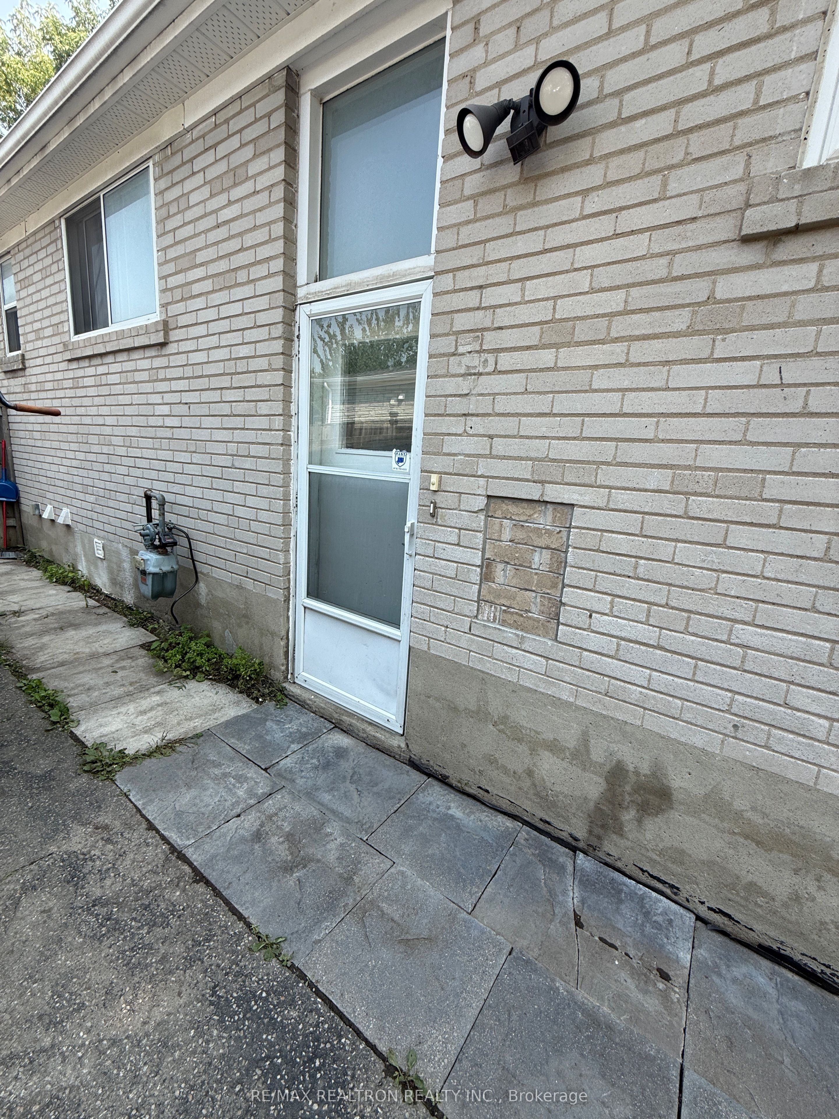 271 Mcconvey Drive Bsmt Property Photo 1