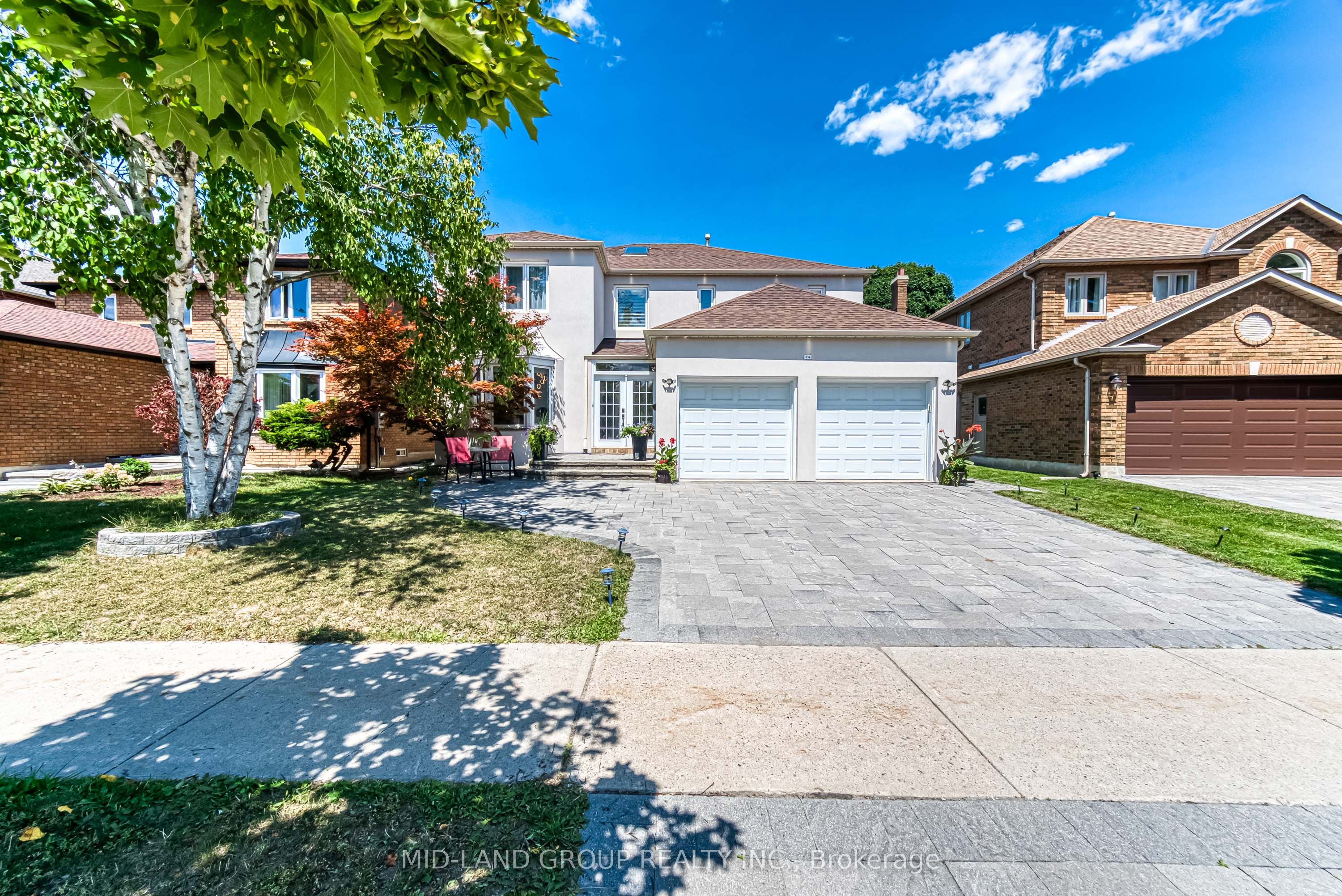 74 Blackmore Ave Property Photo 1