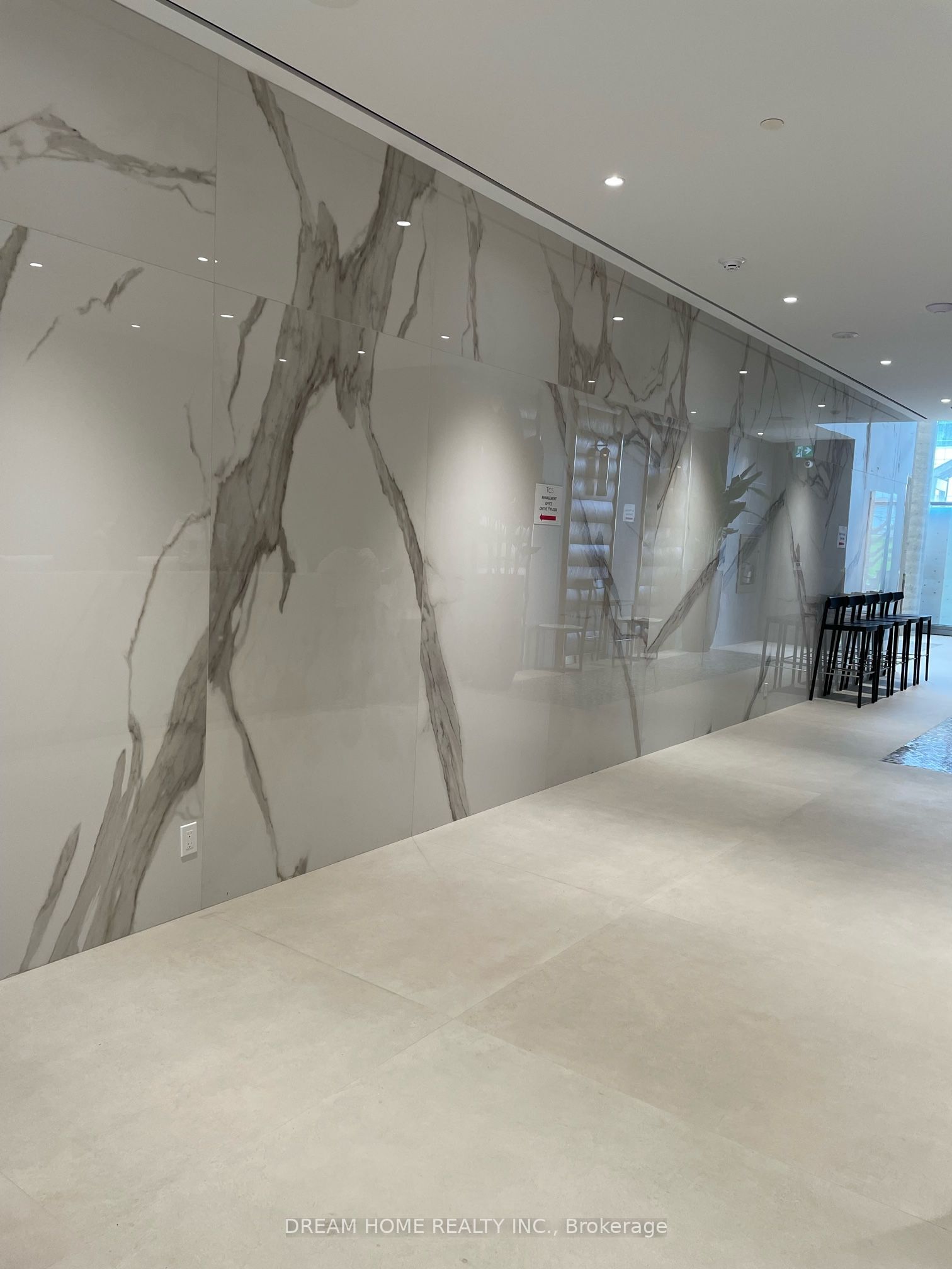 7890 Jane Street 2109 Property Photo 4