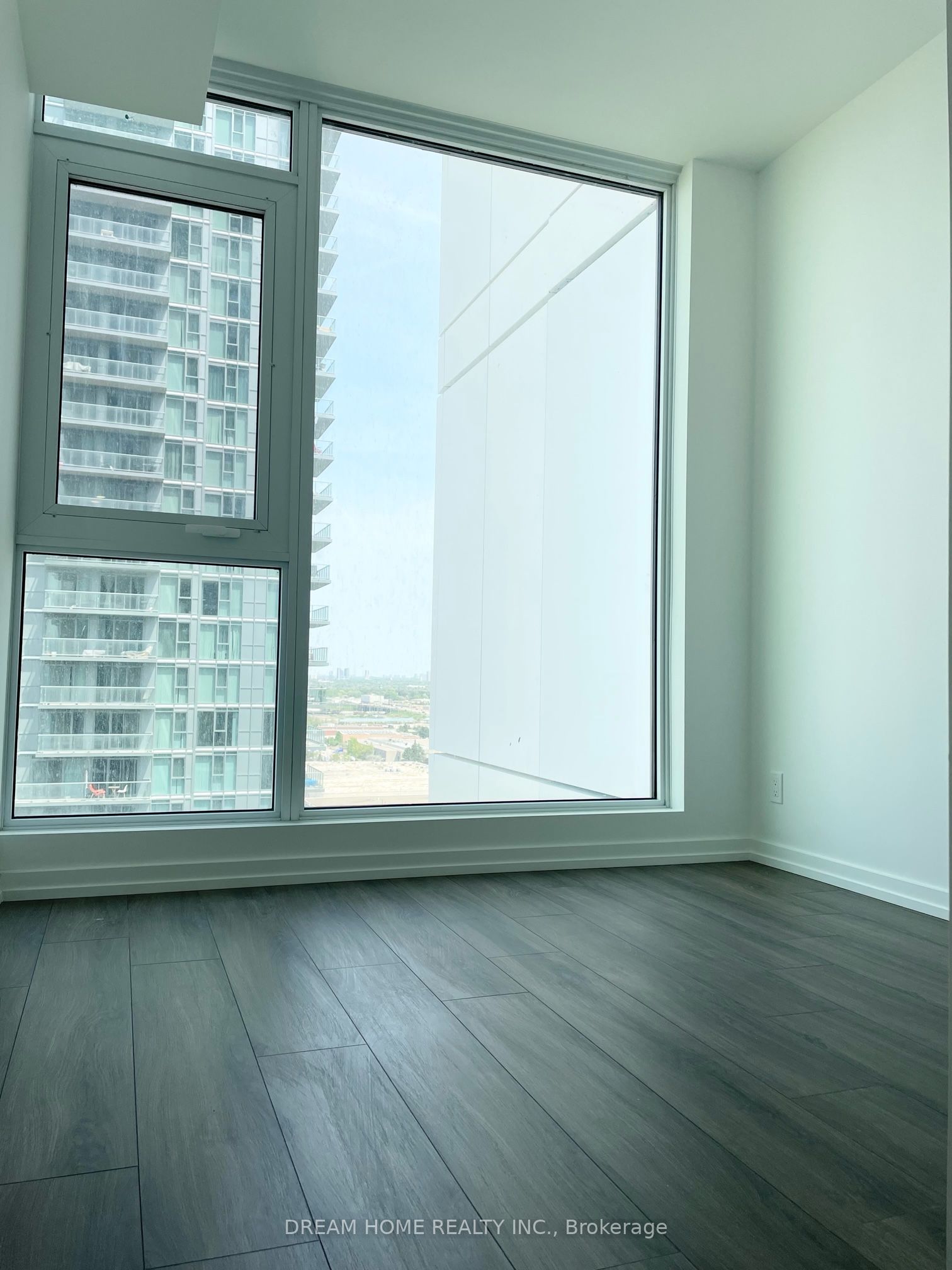 7890 Jane Street 2109 Property Photo 11