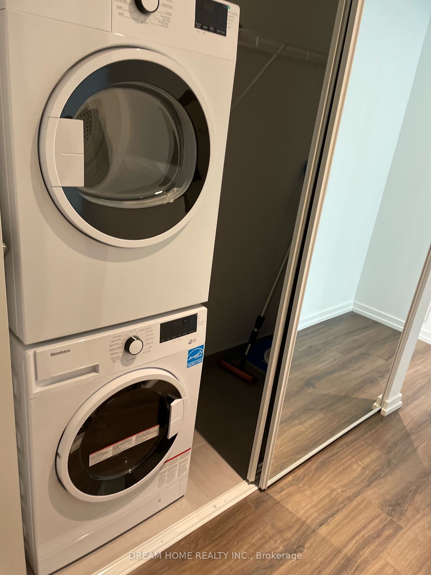 7890 Jane Street 2109 Property Photo 13