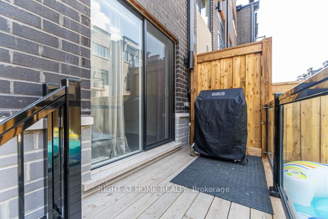 12 Laskin Drive Property Photo 9