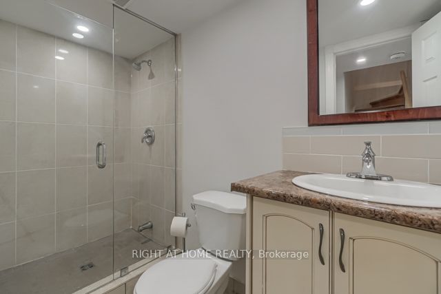 12 Laskin Drive Property Photo 11