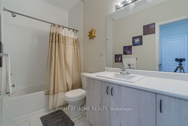 12 Laskin Drive Property Photo 21