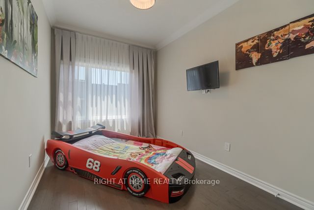 12 Laskin Drive Property Photo 24