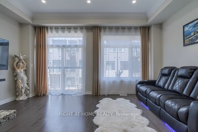 12 Laskin Drive Property Photo 41