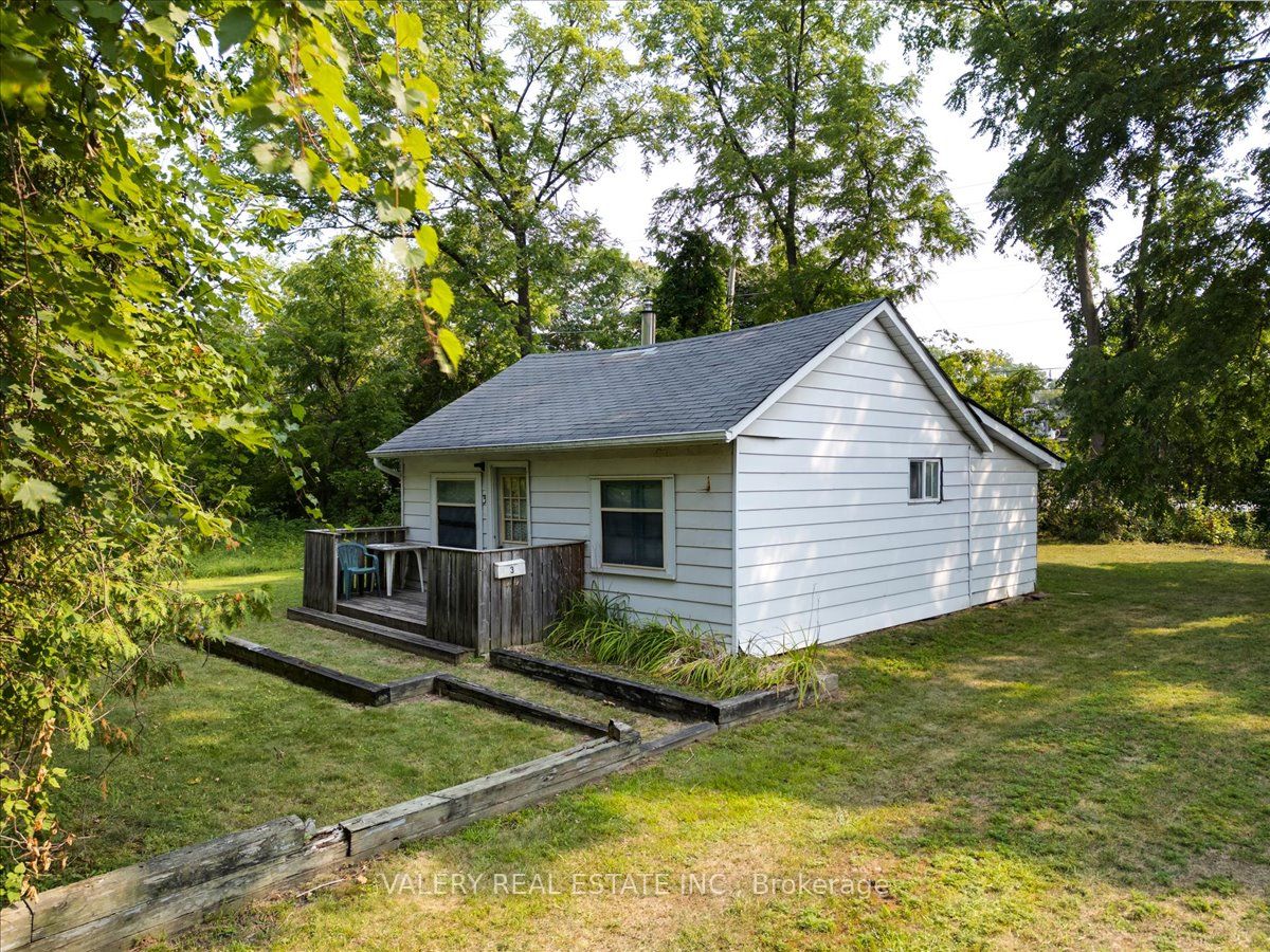 3 Metropolitan Crescent Property Photo 1