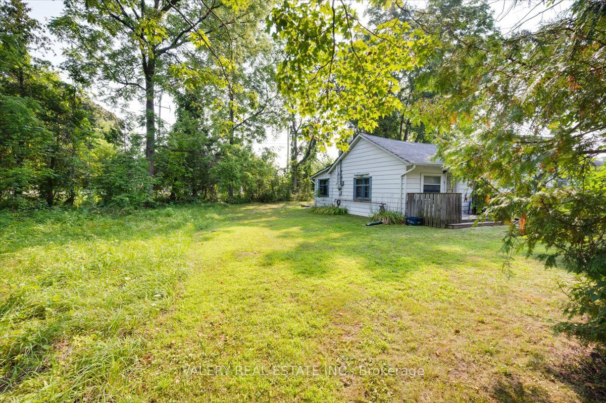 3 Metropolitan Crescent Property Photo 3