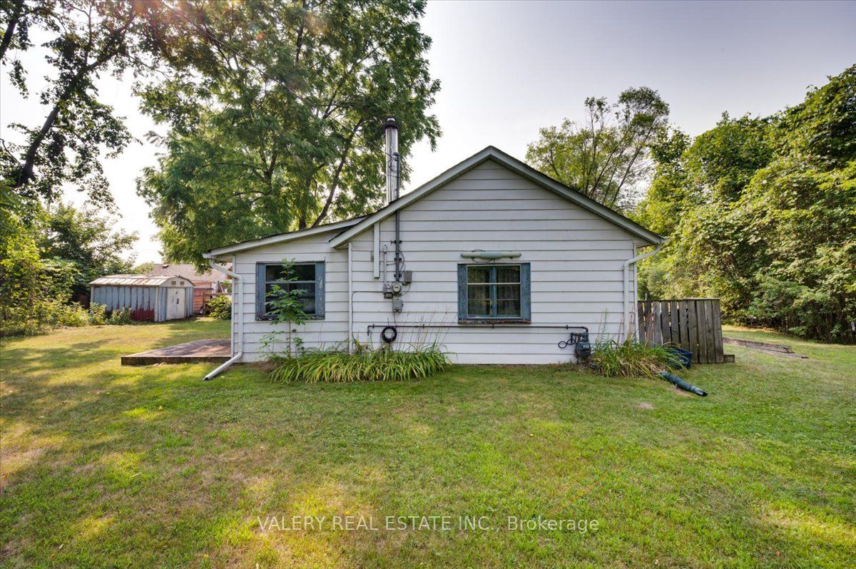 3 Metropolitan Crescent Property Photo 5