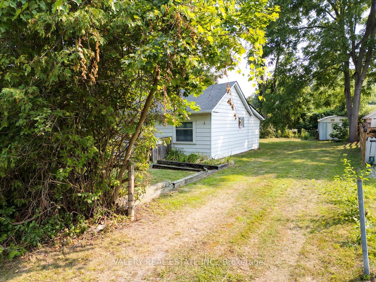 3 Metropolitan Crescent Property Photo 9