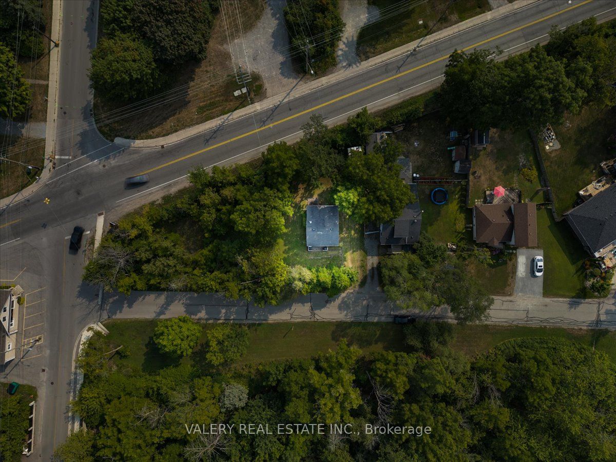 3 Metropolitan Crescent Property Photo 14