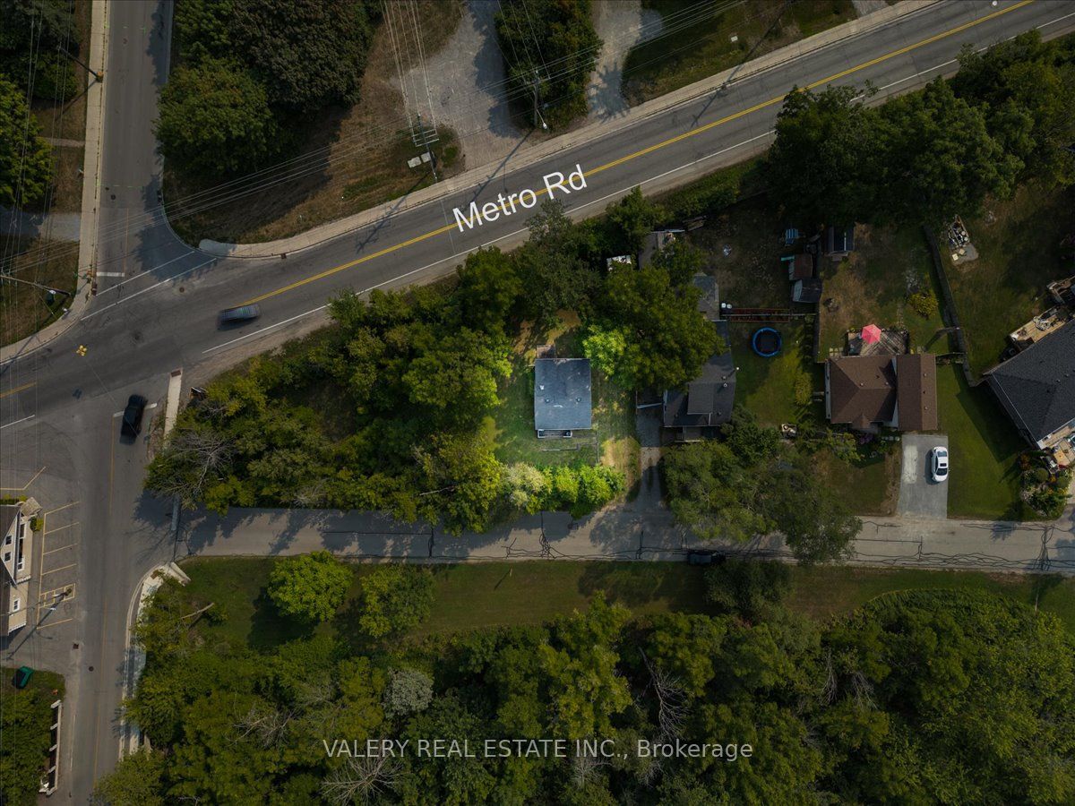 3 Metropolitan Crescent Property Photo 15