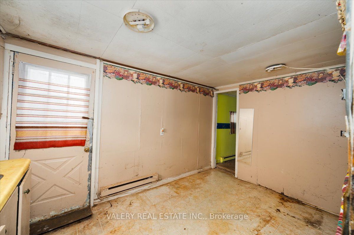 3 Metropolitan Crescent Property Photo 19