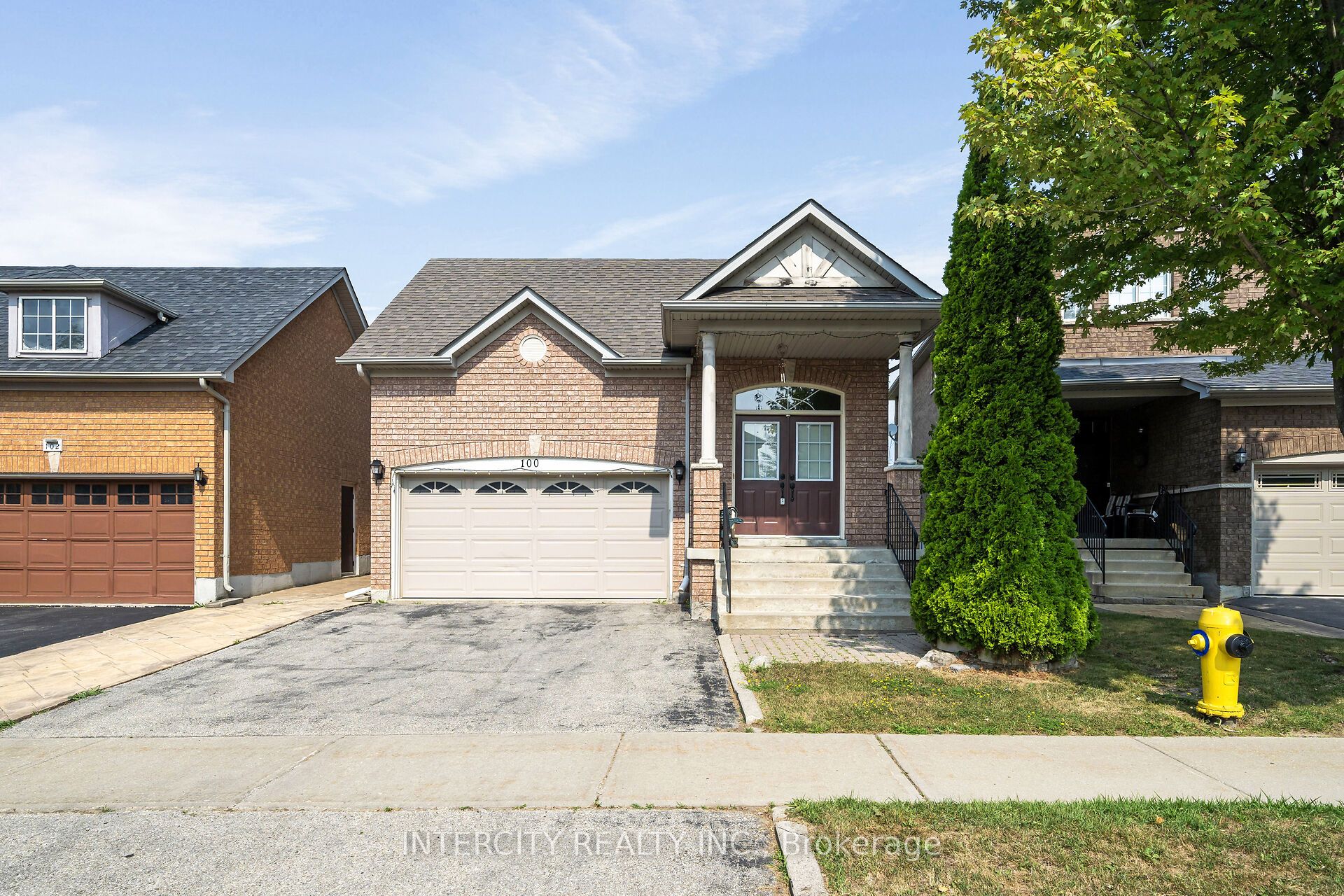 100 Lio Ave Property Photo 1