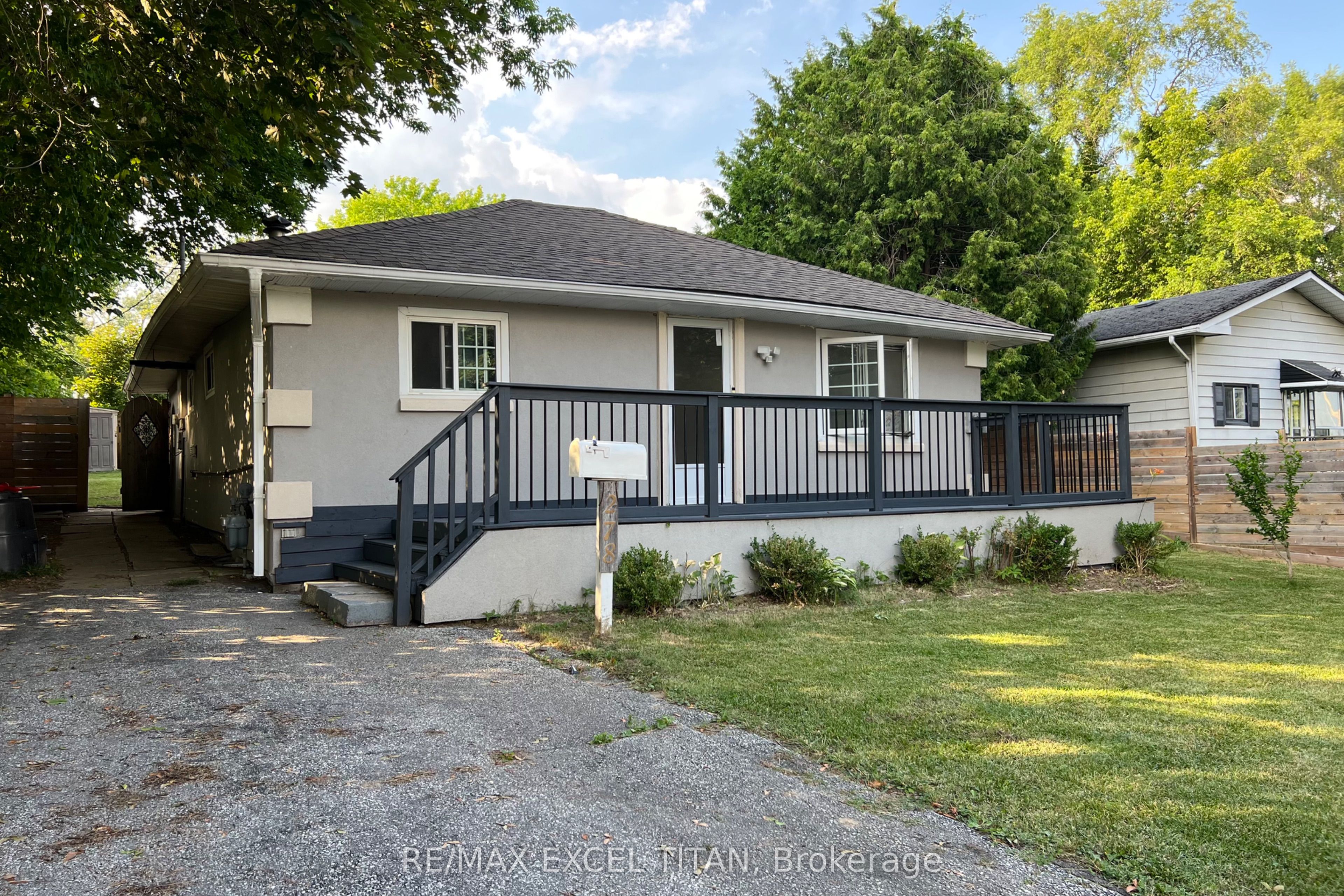 278 Pasadena Dr Property Photo 1