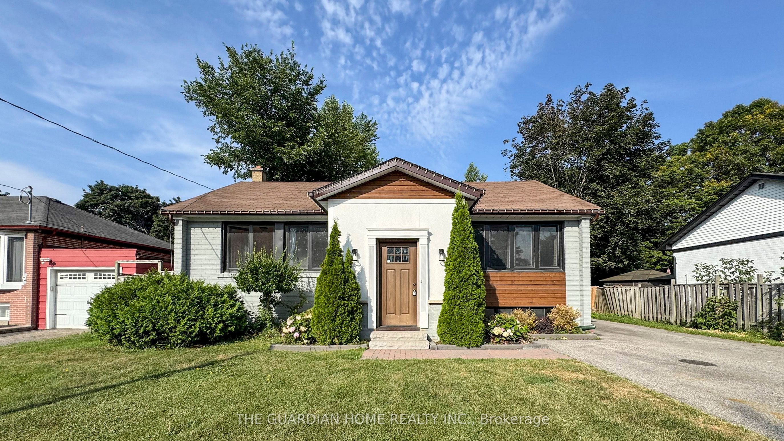 12374 Ninth Line Property Photo 1