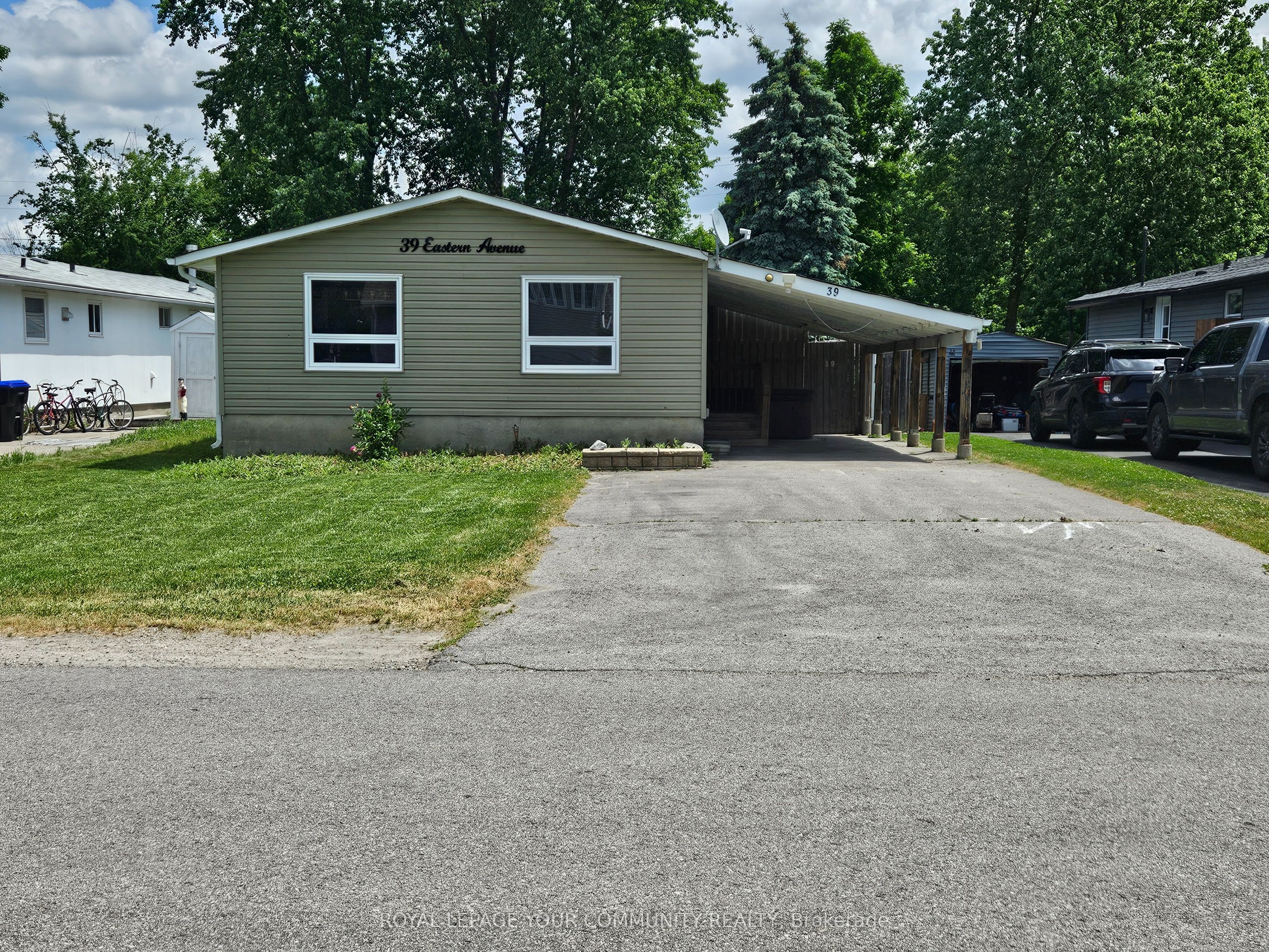 39 Eastern Ave Property Photo 1