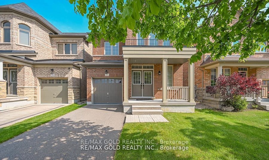 238 Kincardine St Property Photo 1