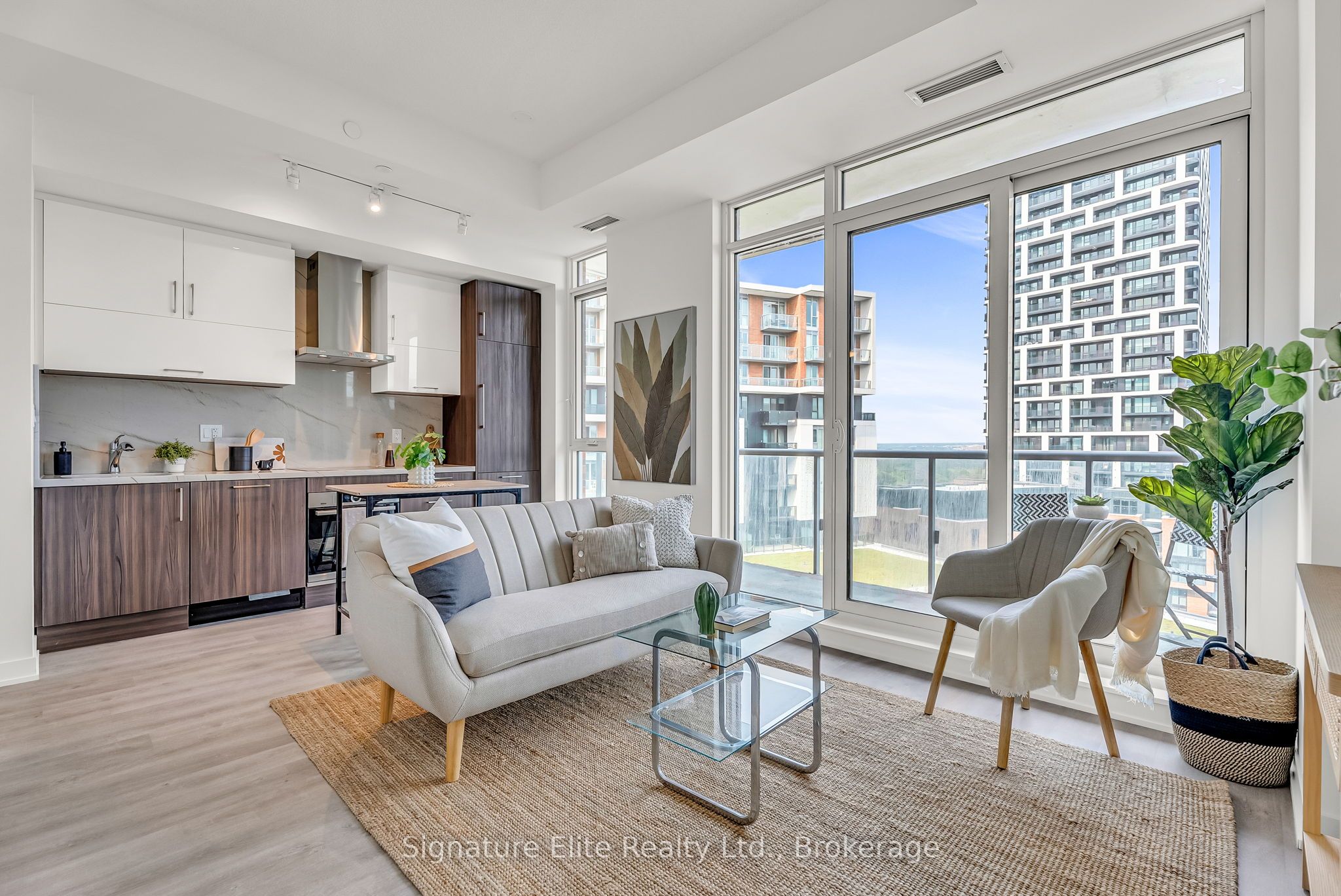 8119 Birchmount Road 1429 Property Photo 3