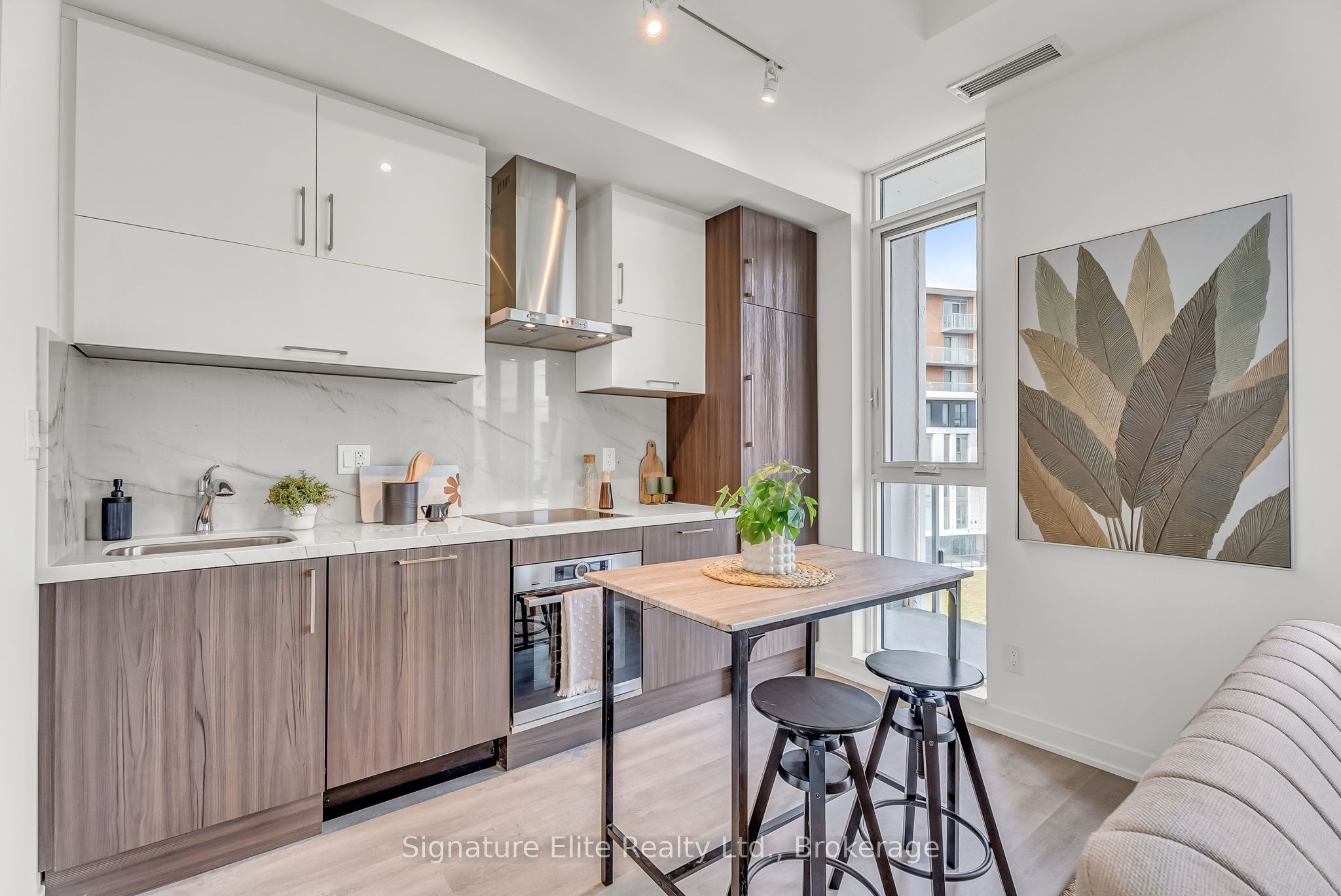 8119 Birchmount Road 1429 Property Photo 9